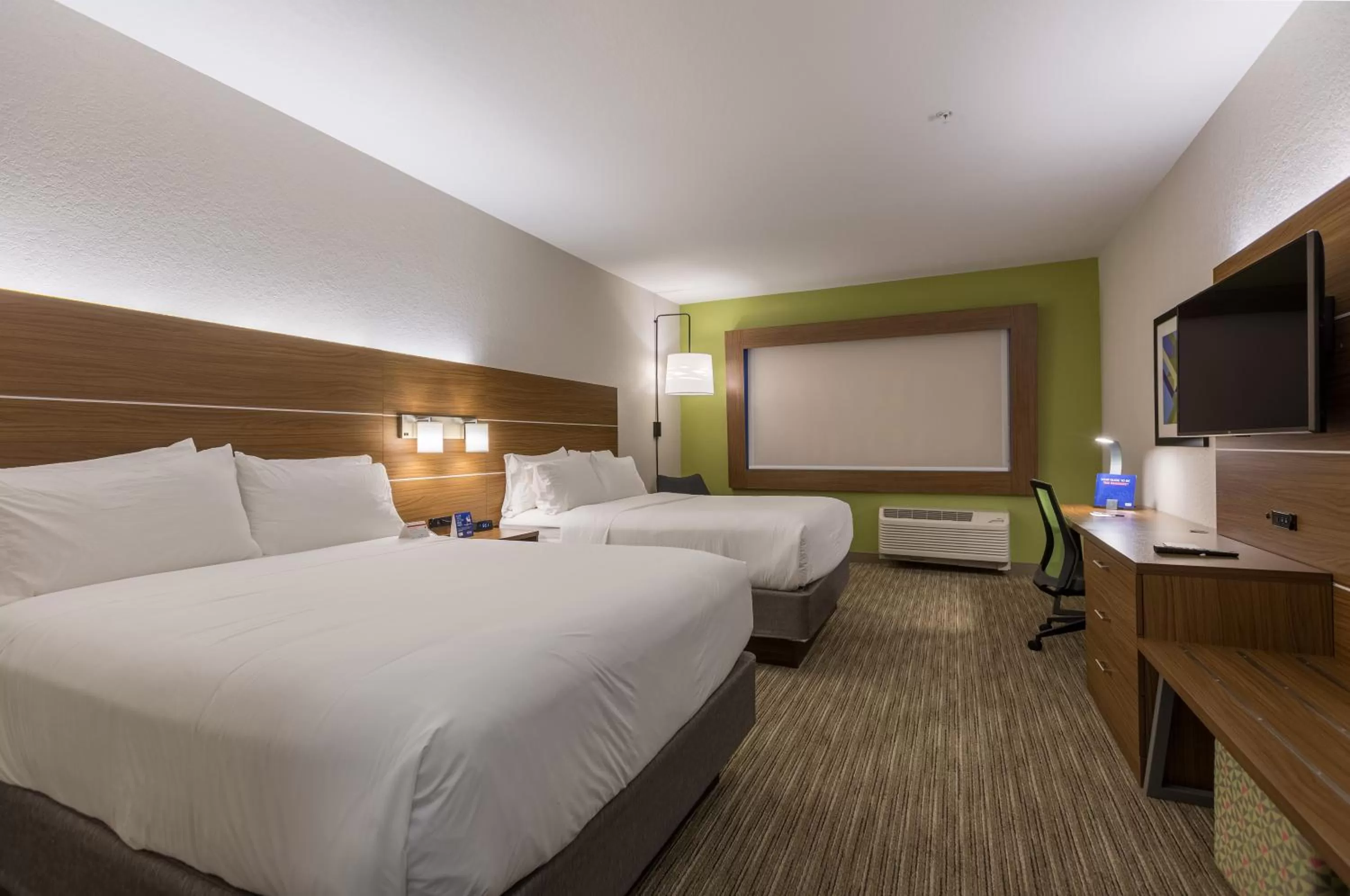 Bedroom, Bed in Holiday Inn Express & Suites - San Marcos South by IHG