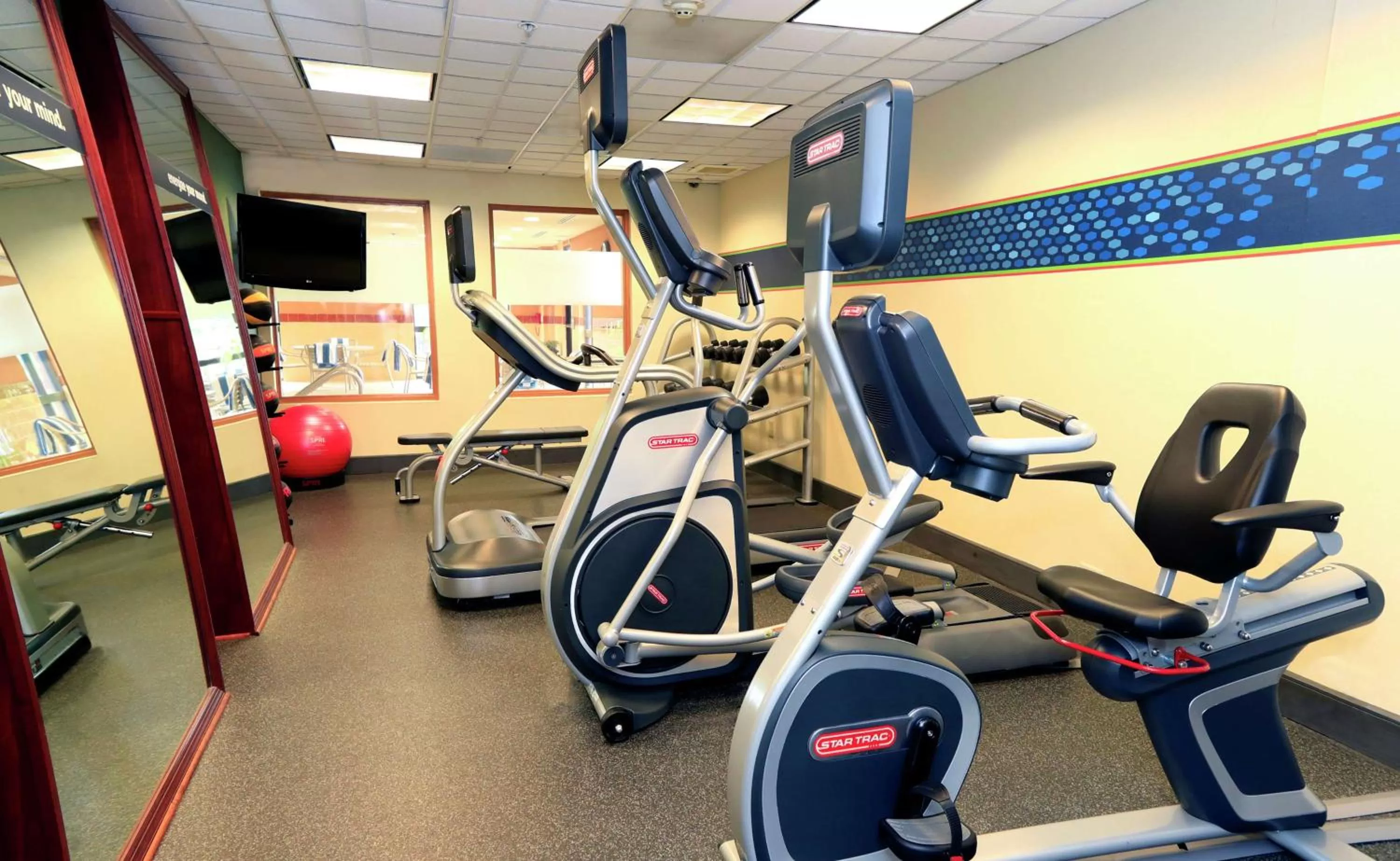 Fitness centre/facilities in Hampton Inn and Suites of Lamar