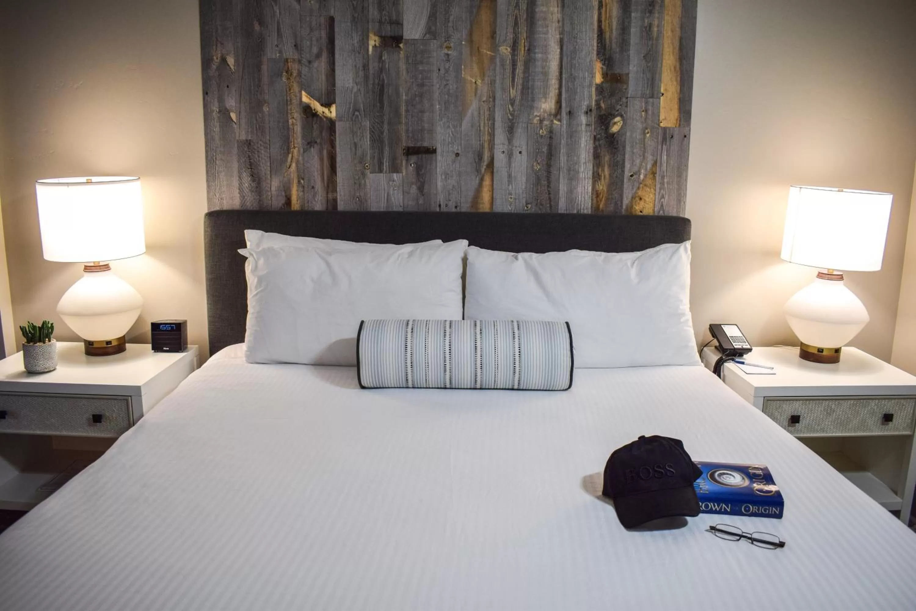 Bed in Beachside Inn