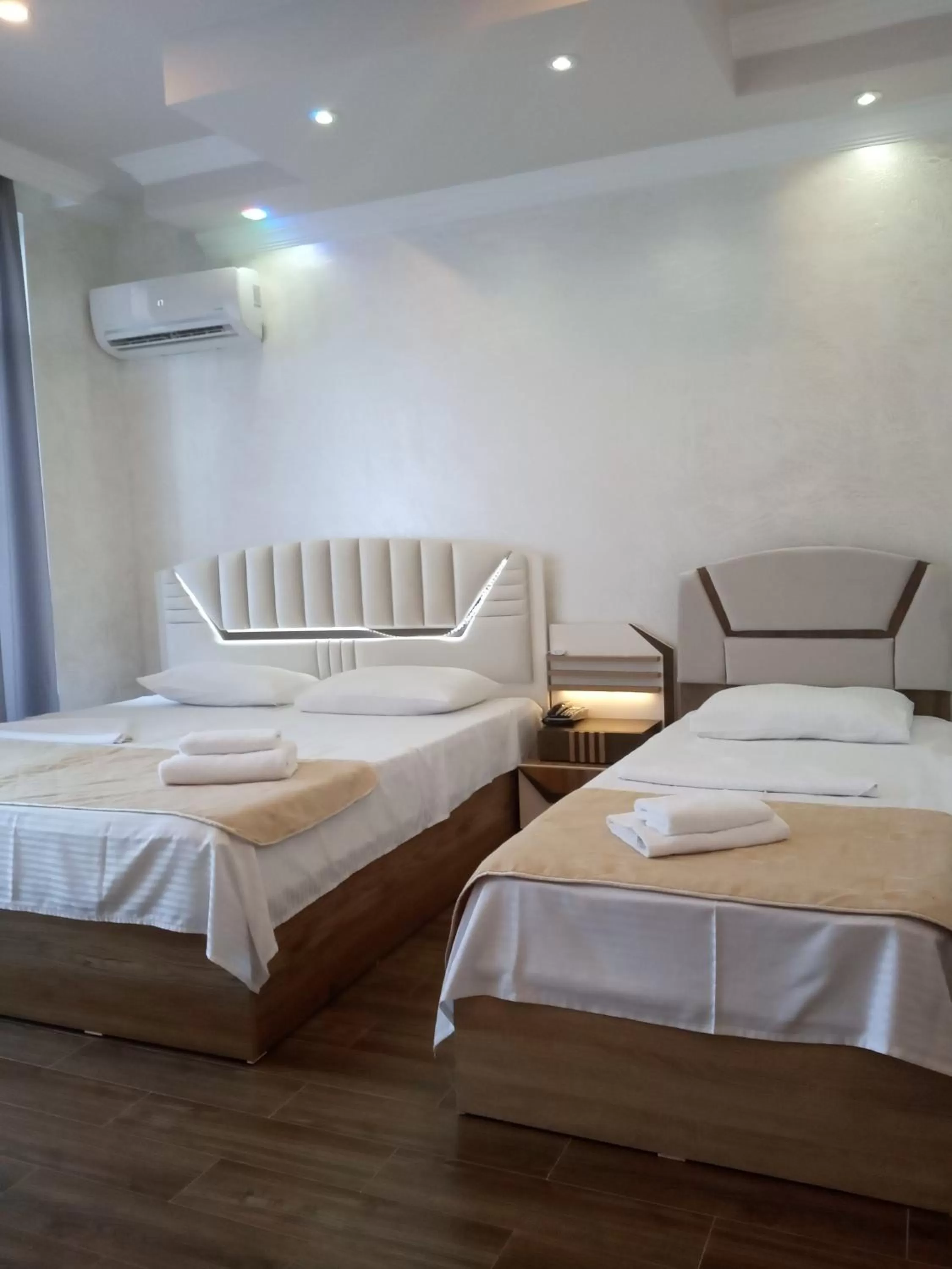 Bed in Hotel Royal Palace