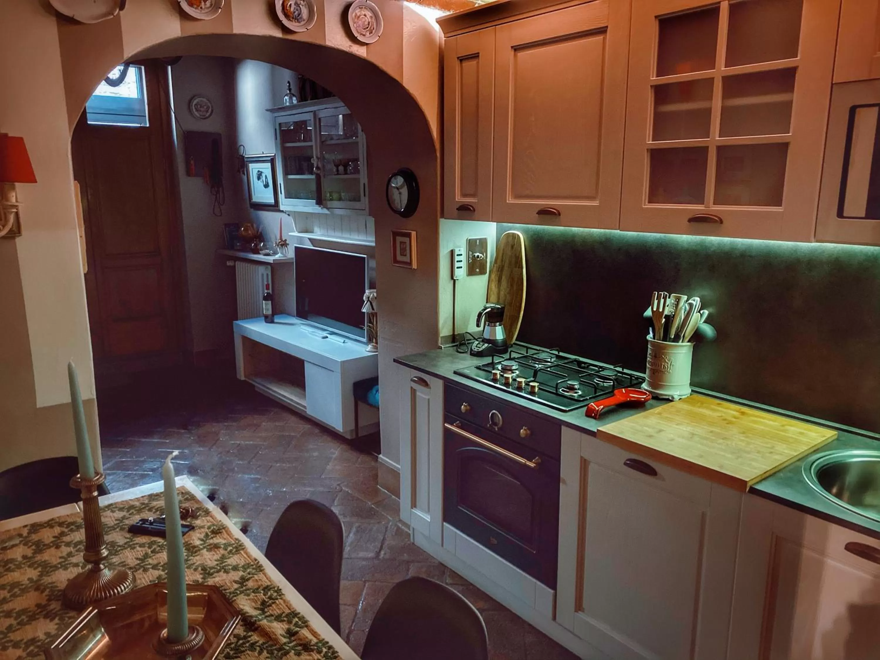 Kitchen or kitchenette, Kitchen/Kitchenette in Casa Tosca Home Retreat