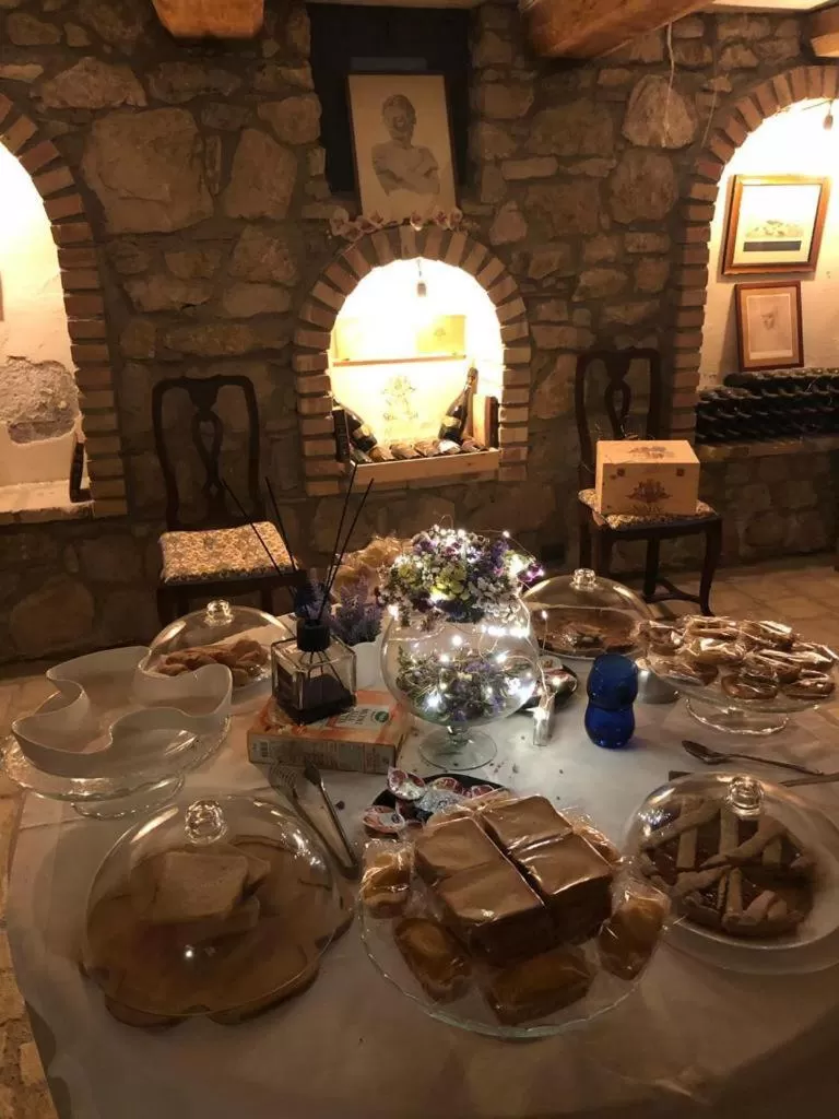 Breakfast, Restaurant/Places to Eat in b&b Antiche Dimore Taurasi
