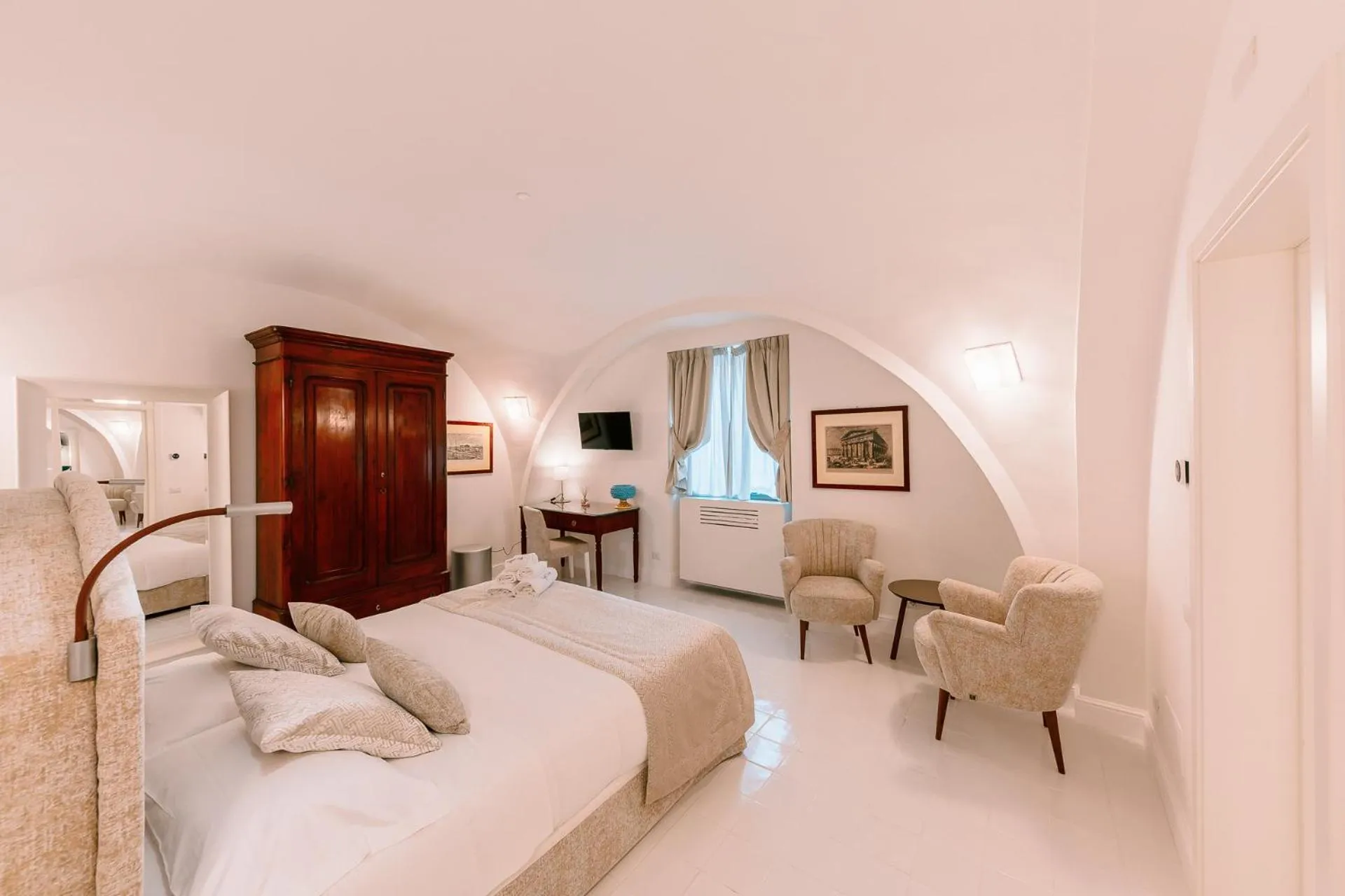 Bed in Antica Rheginna Luxury Room