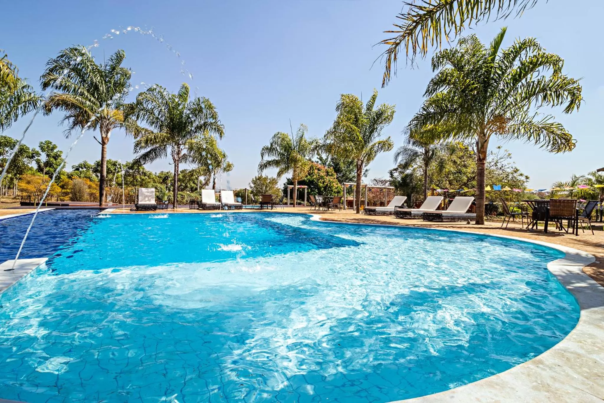 Swimming pool in Pousada Pé na Terra