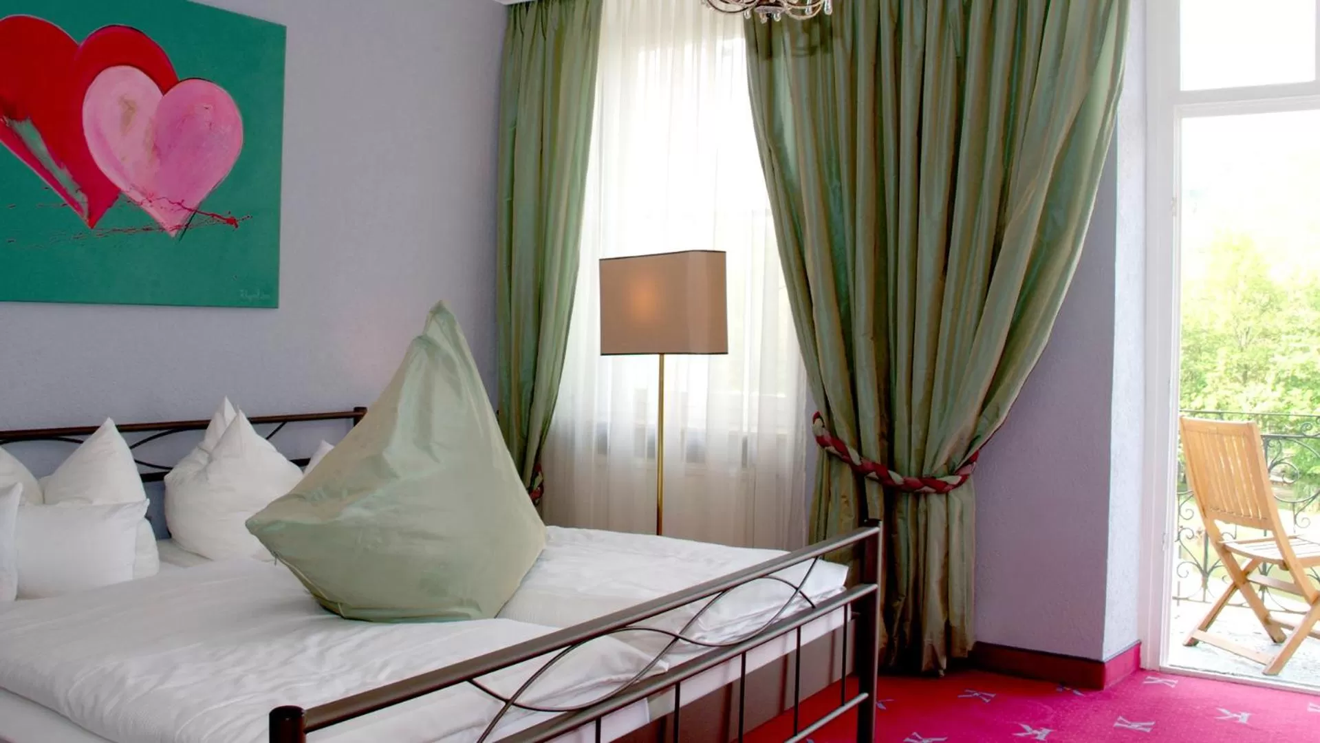 Bed in Hotel Krone am Park