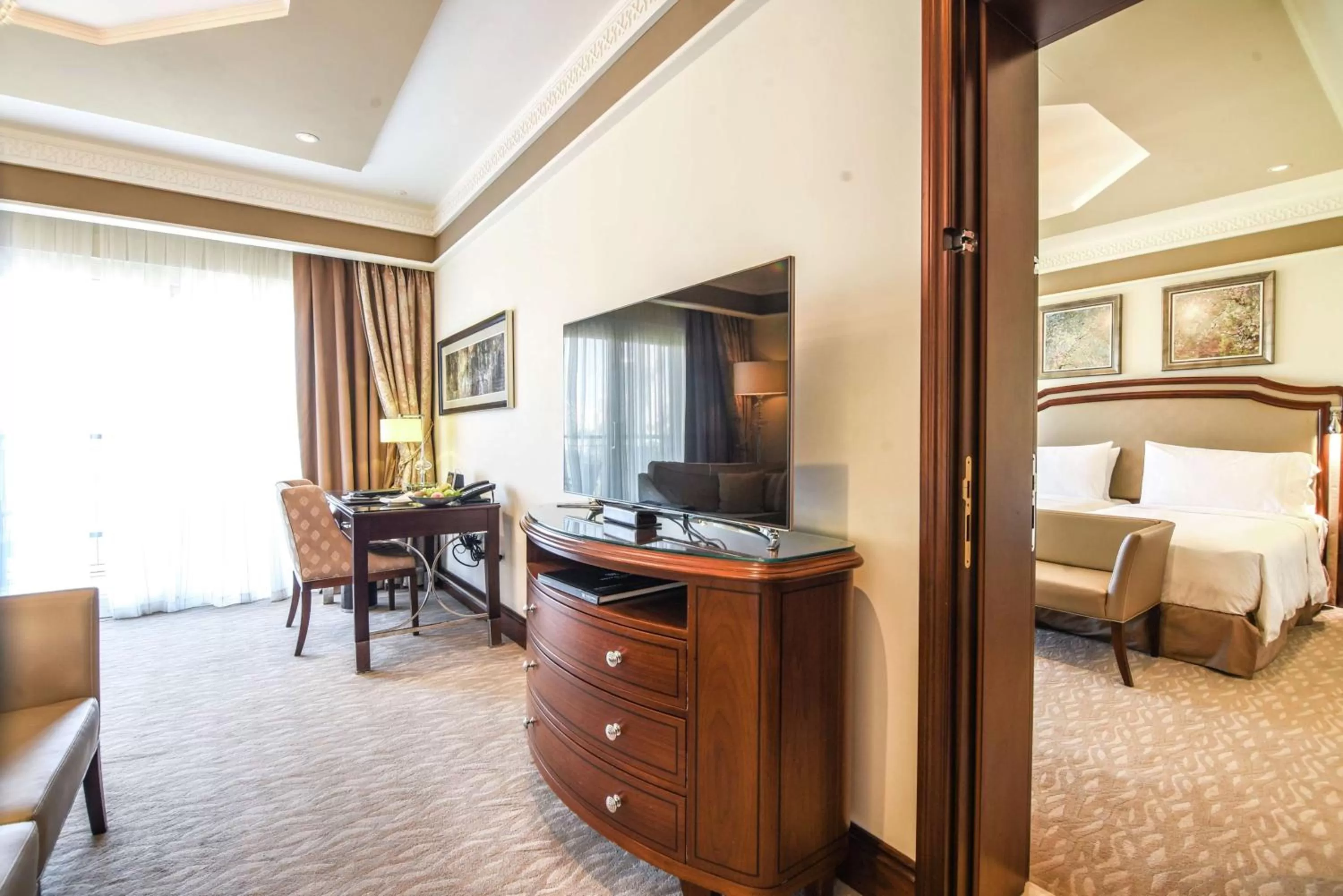 Bed in Waldorf Astoria Jerusalem