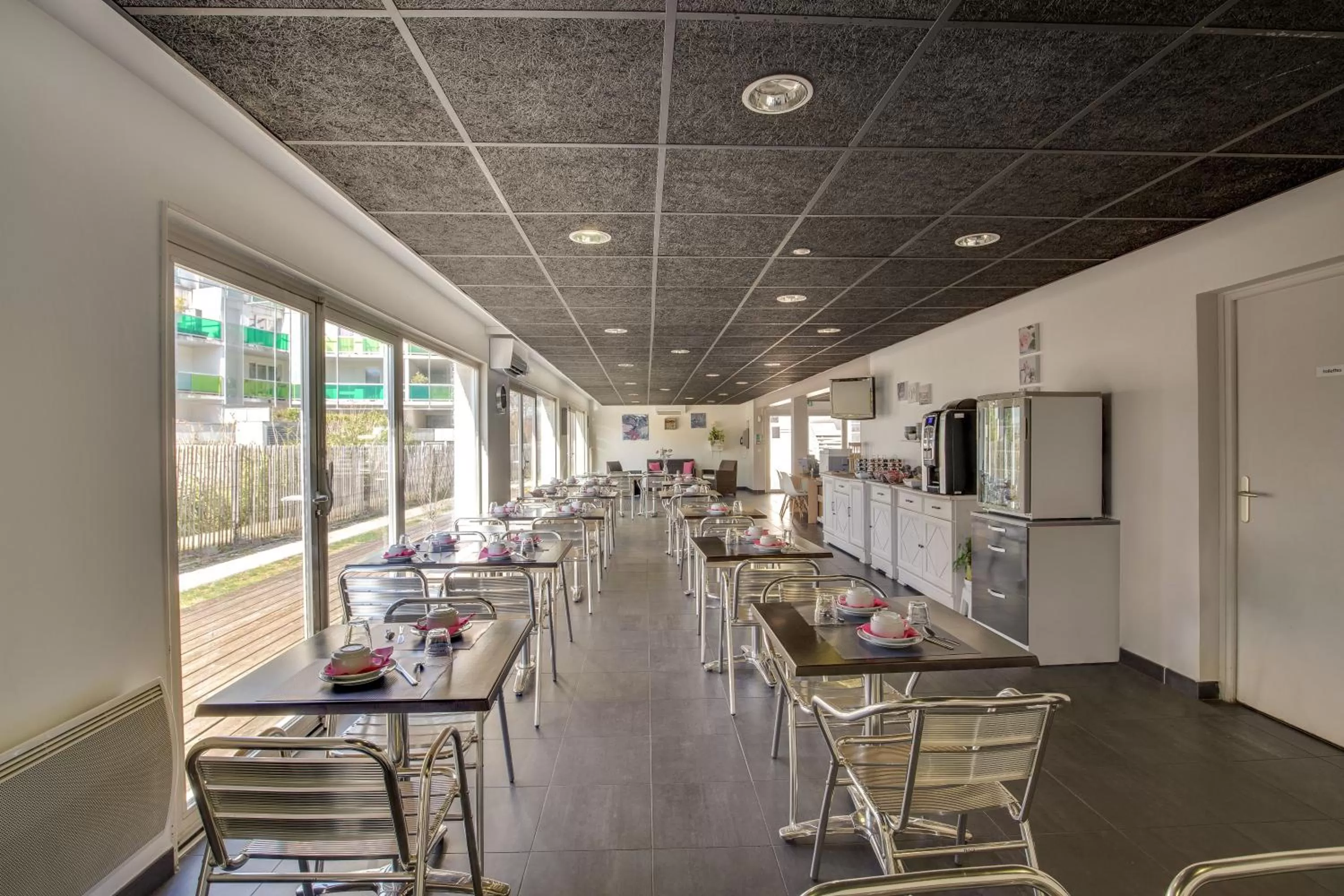 Continental breakfast in Résidence Azurea