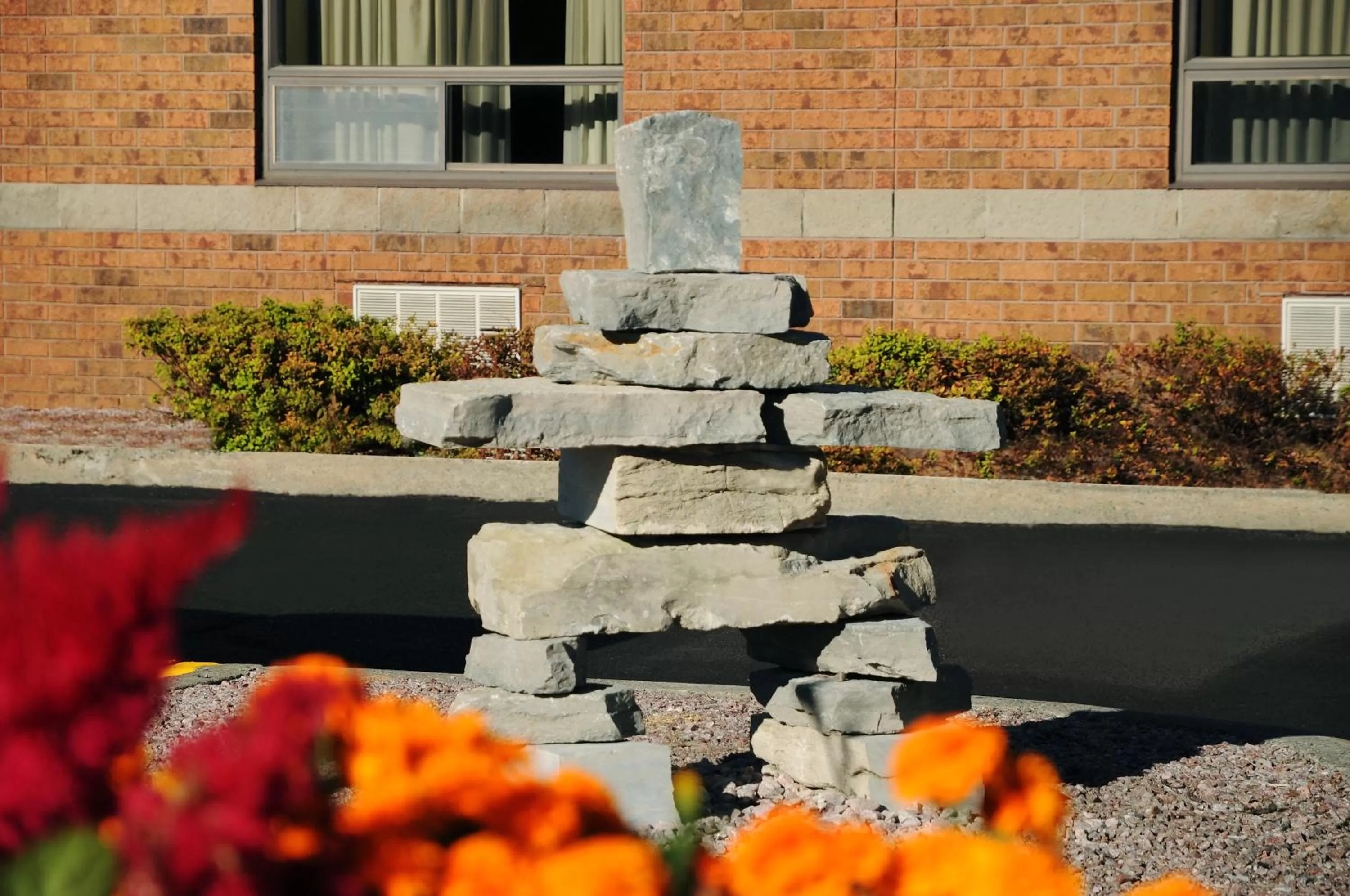 Facade/entrance in Travelway Inn Sudbury