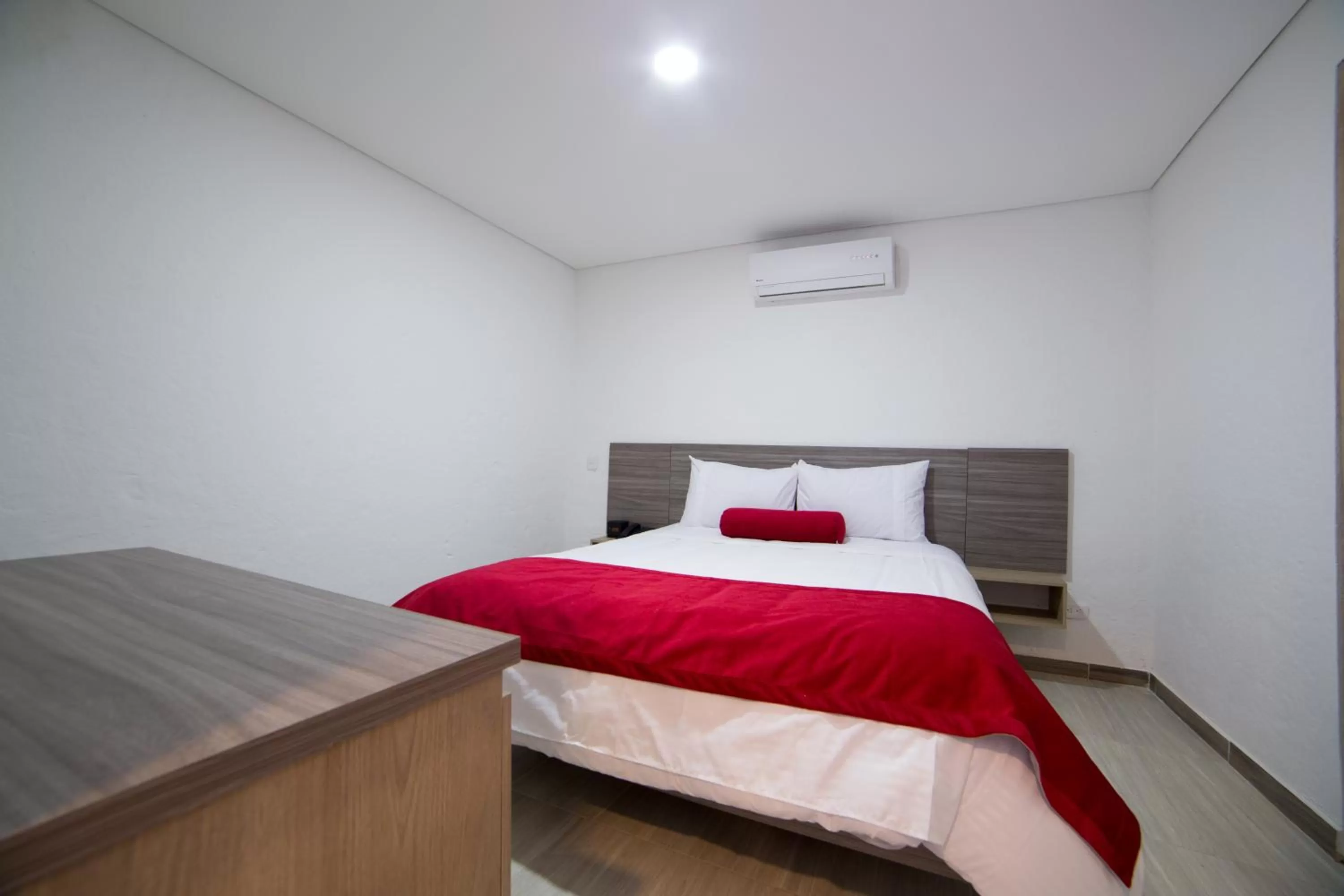 Photo of the whole room, Bed in Hotel Med 70