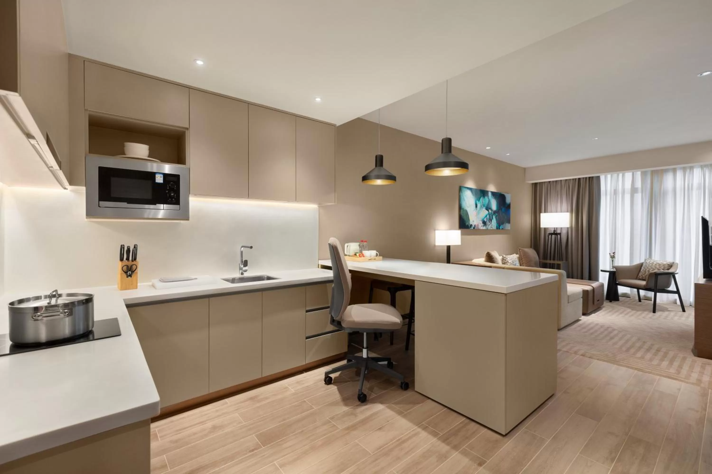 Kitchen or kitchenette in Hyatt House Chengdu Pebble Walk