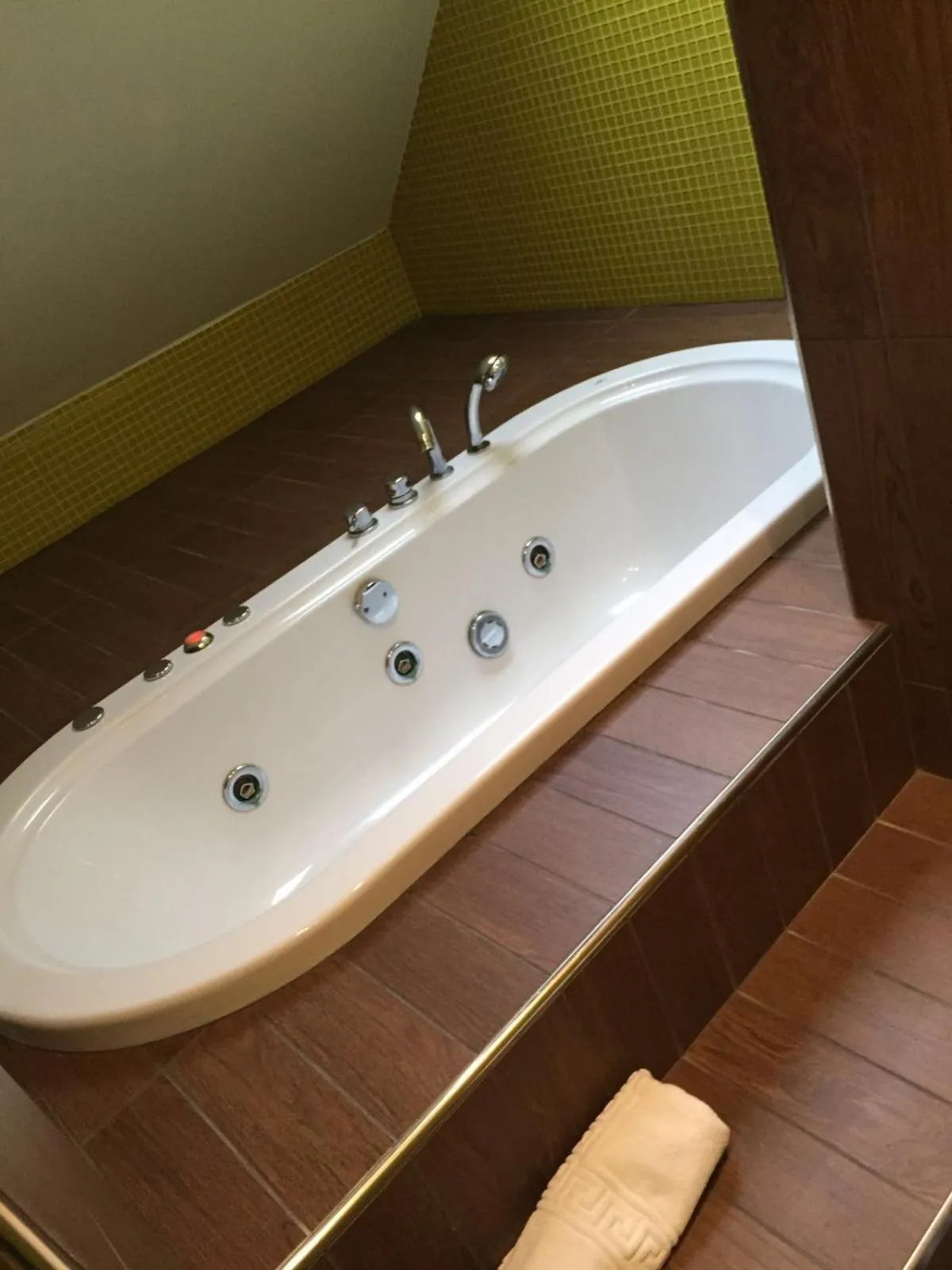 Bathroom in E' Hotel