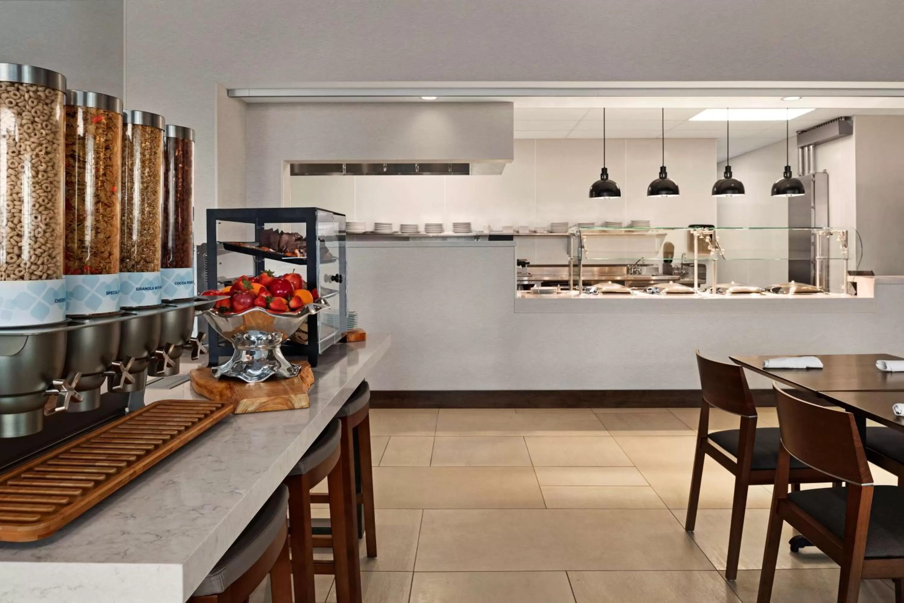 Breakfast in Hilton Garden Inn Milwaukee Brookfield Conference Center