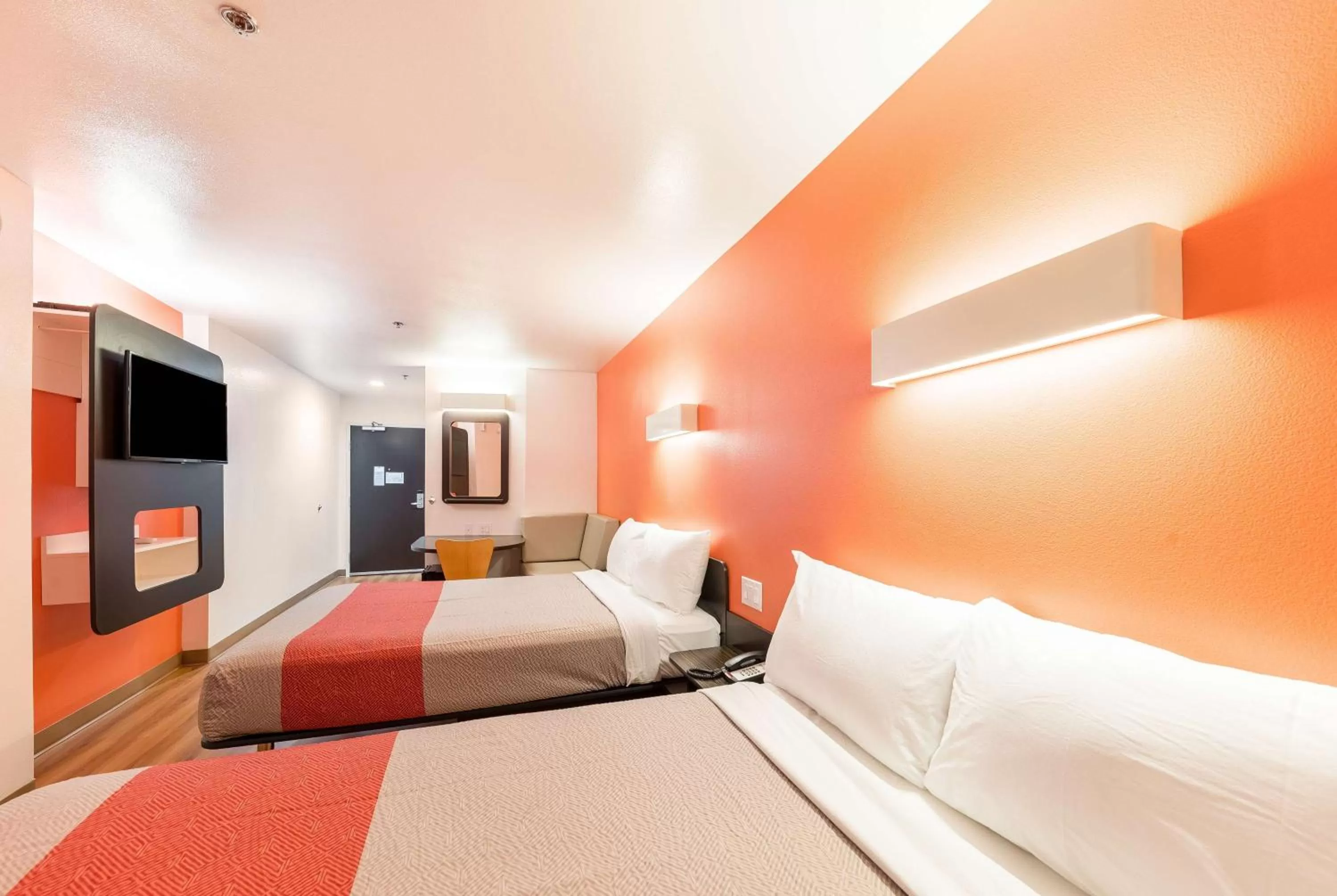 Photo of the whole room, Bed in Motel 6 Fort Worth, TX - North - Saginaw