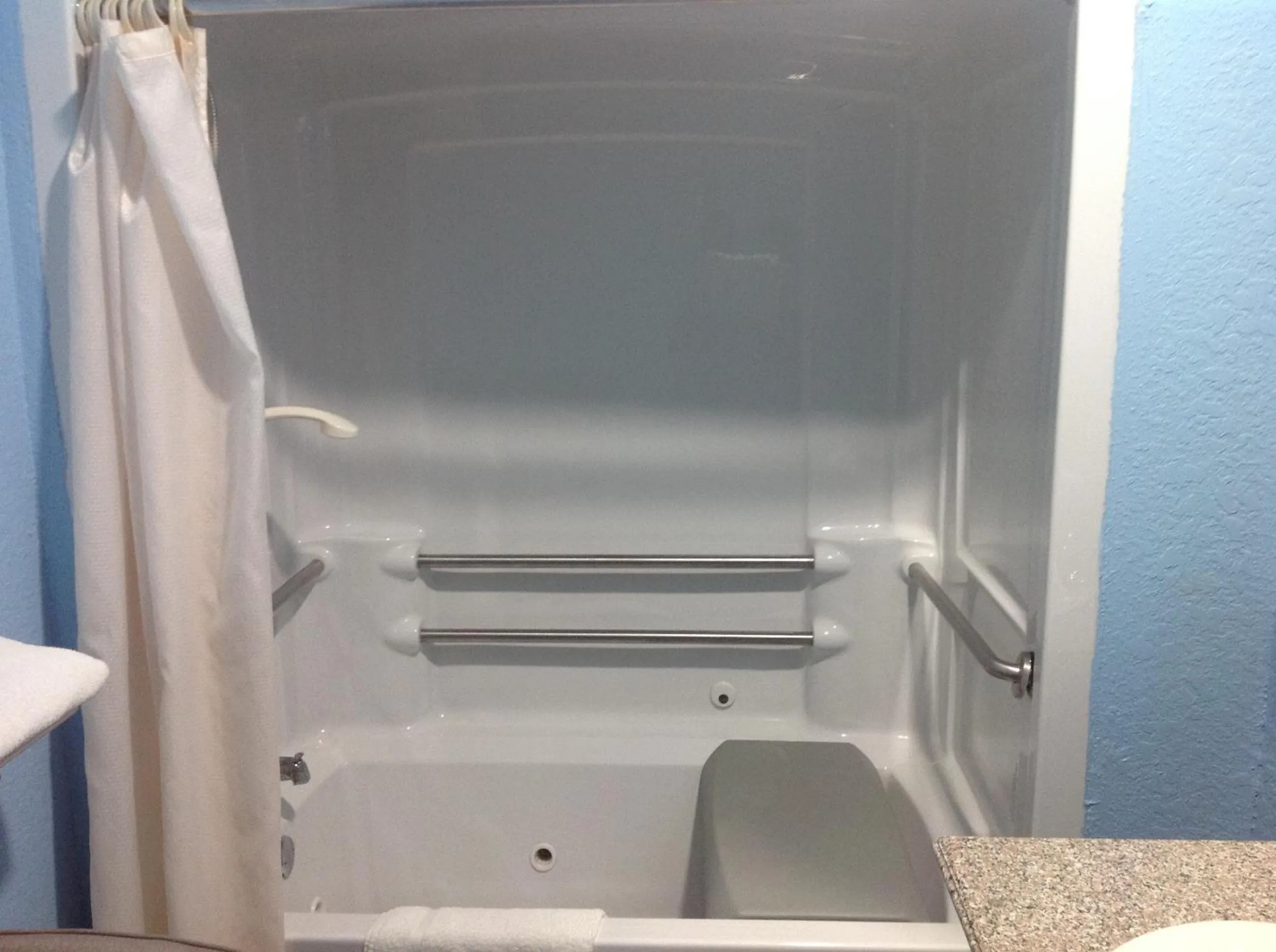 Bathroom in Budget Inn Pasadena