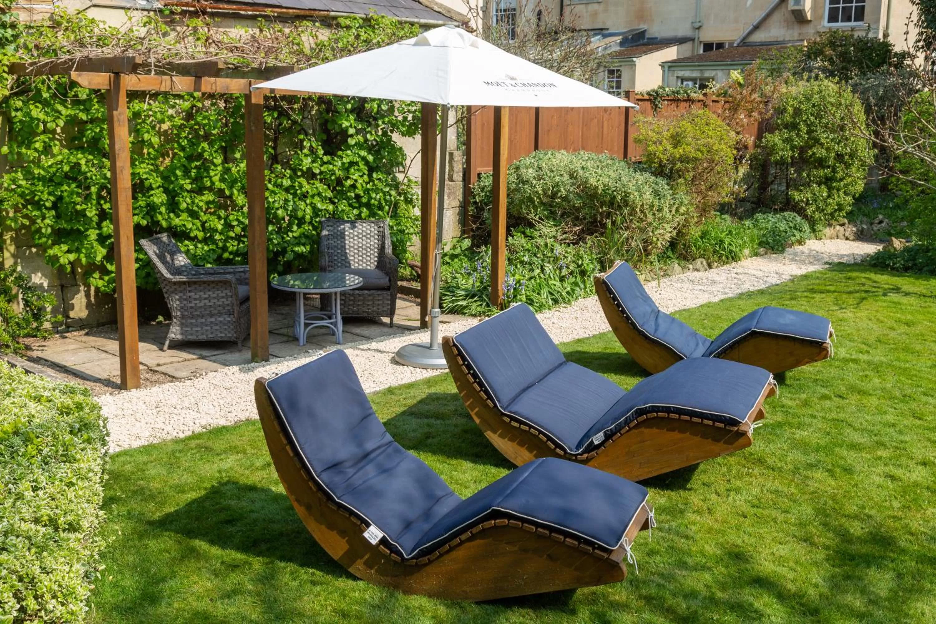 Area and facilities in The Roseate Villa Bath