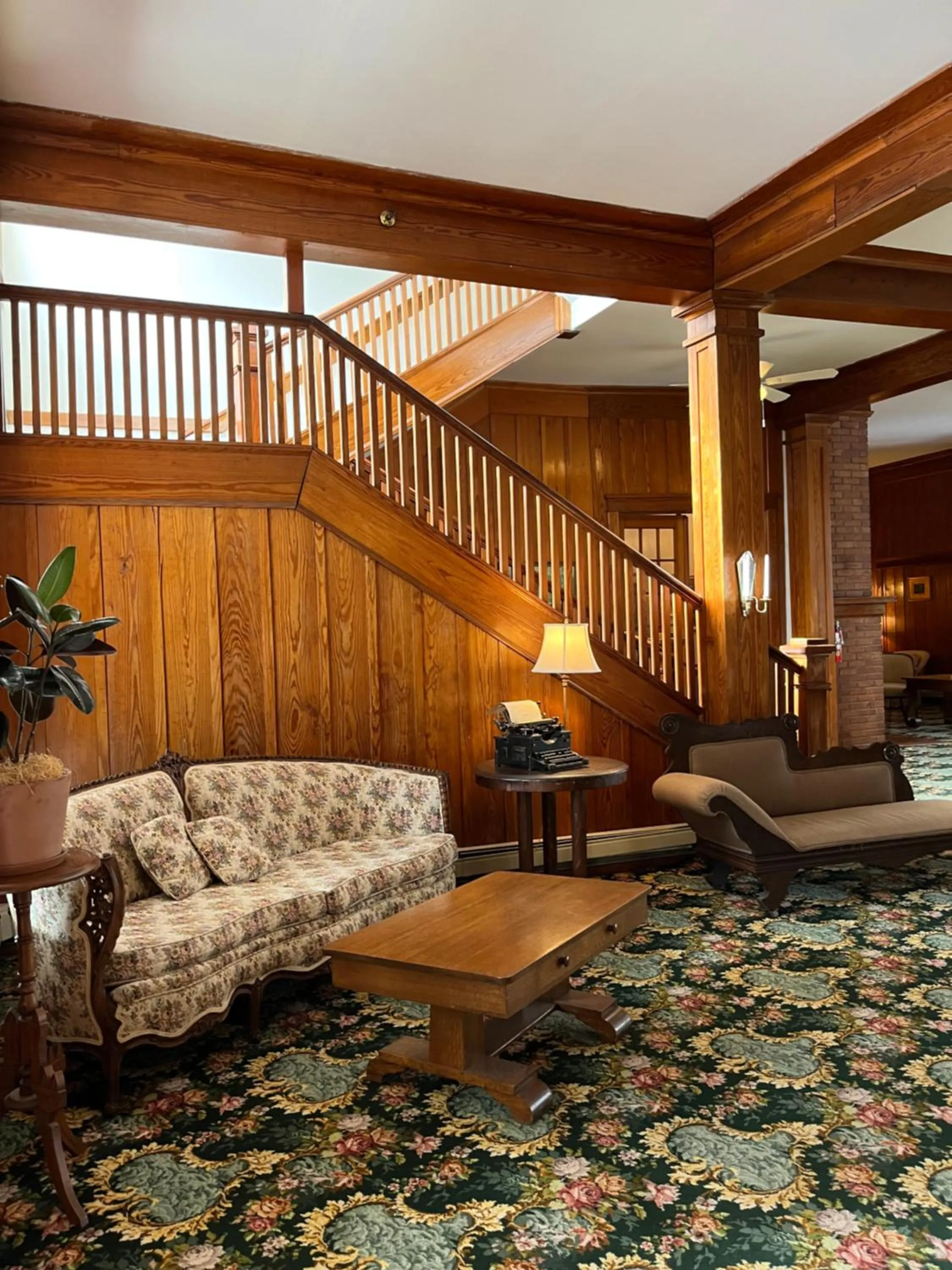 Lobby or reception in Terrace Inn and 1911 Restaurant