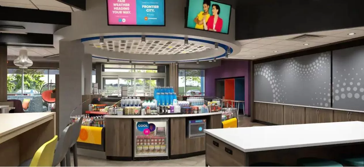 Restaurant/places to eat in Tru By Hilton Manteca