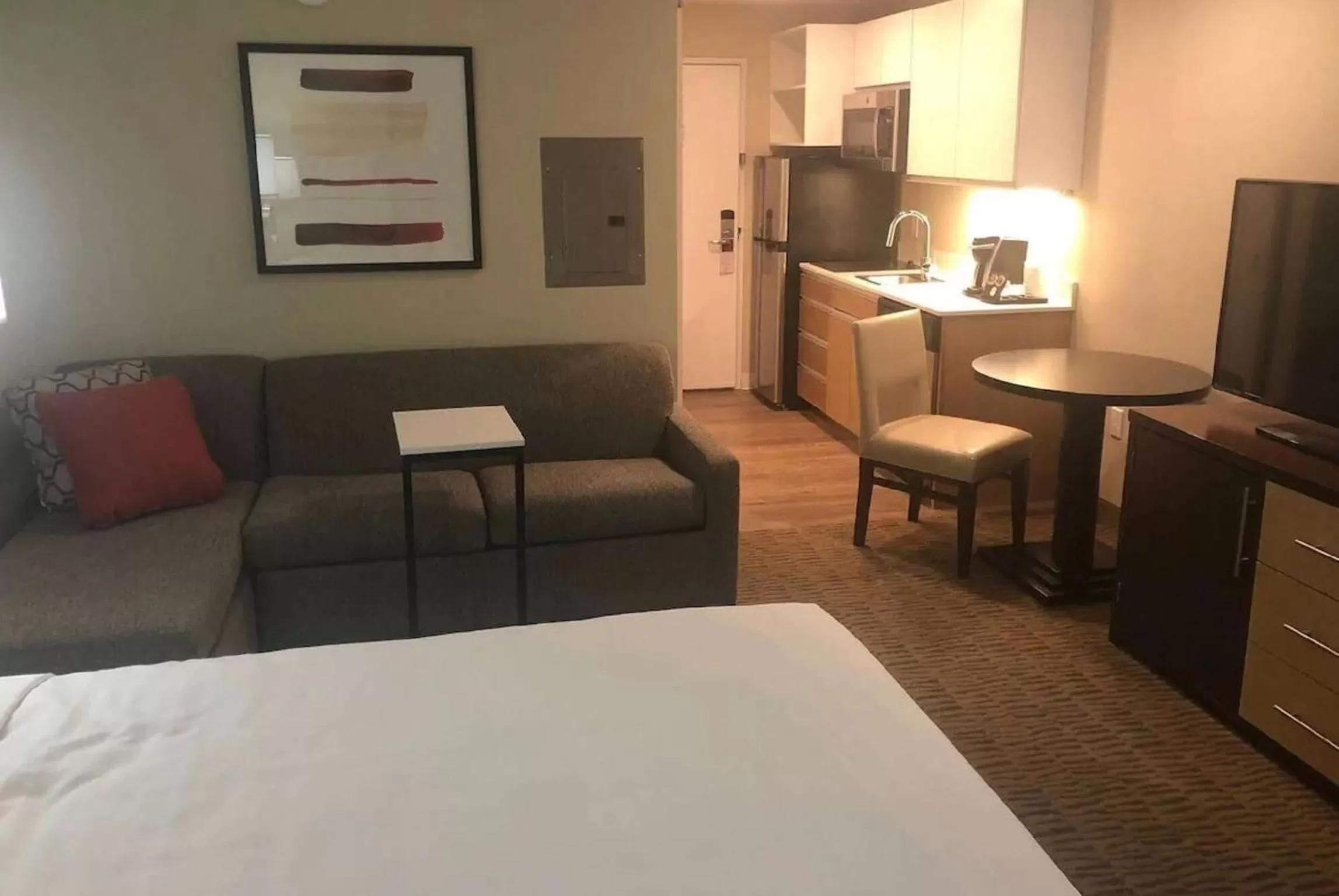 Bed in Hawthorn Extended Stay by Wyndham Monahans