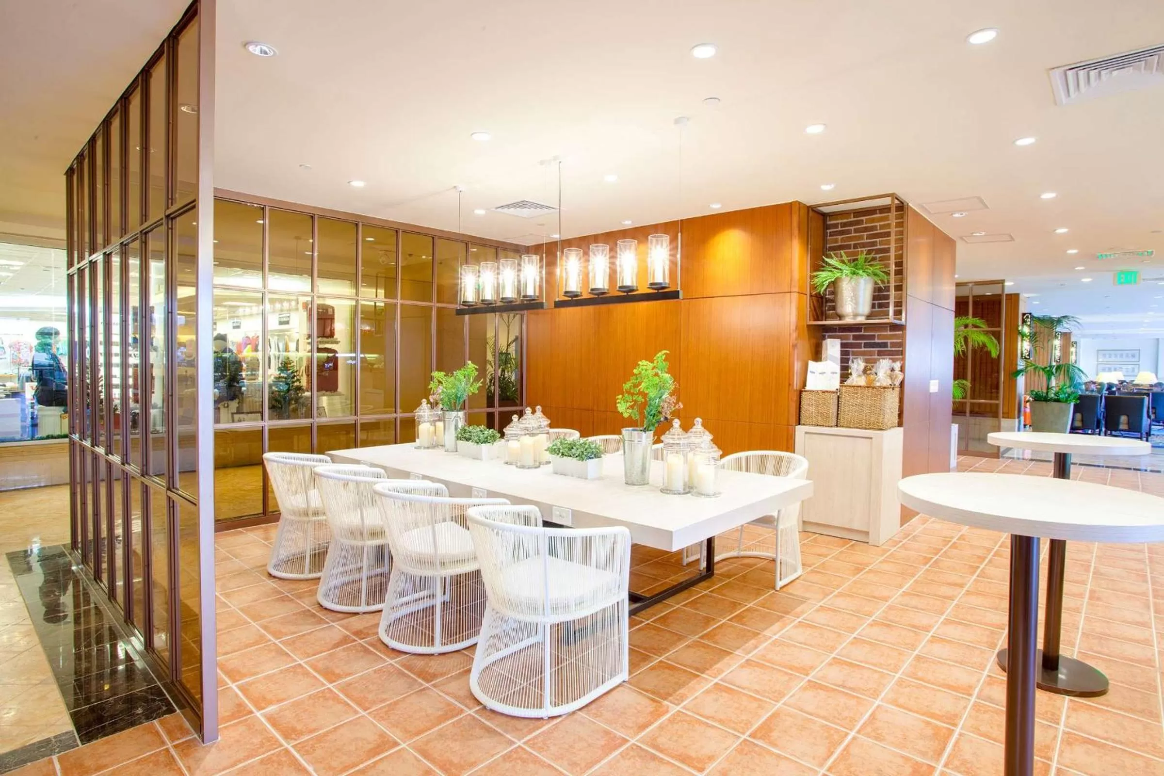 Restaurant/places to eat in Hilton Guam Resort & Spa