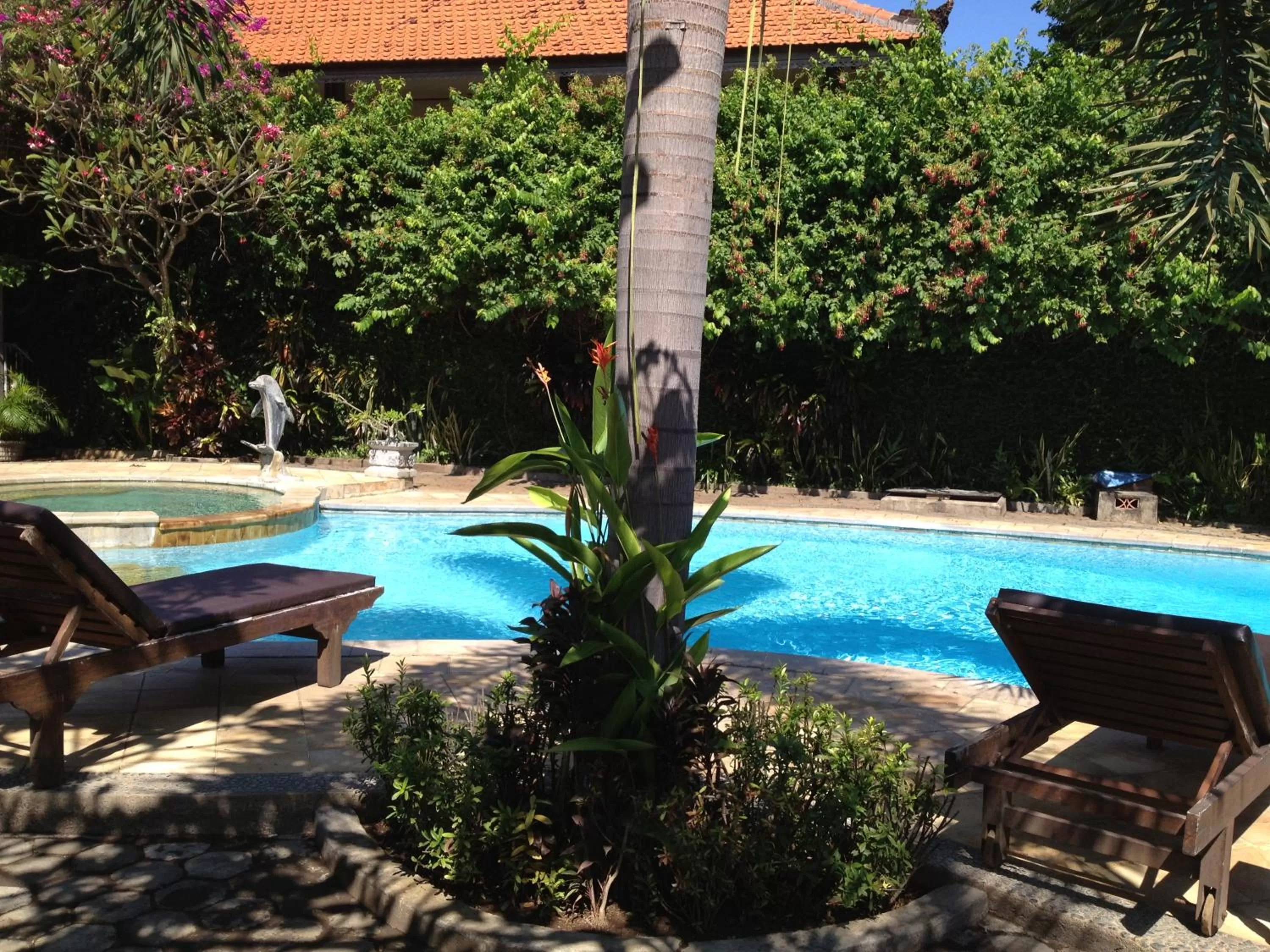 Swimming pool in Astina Hotel