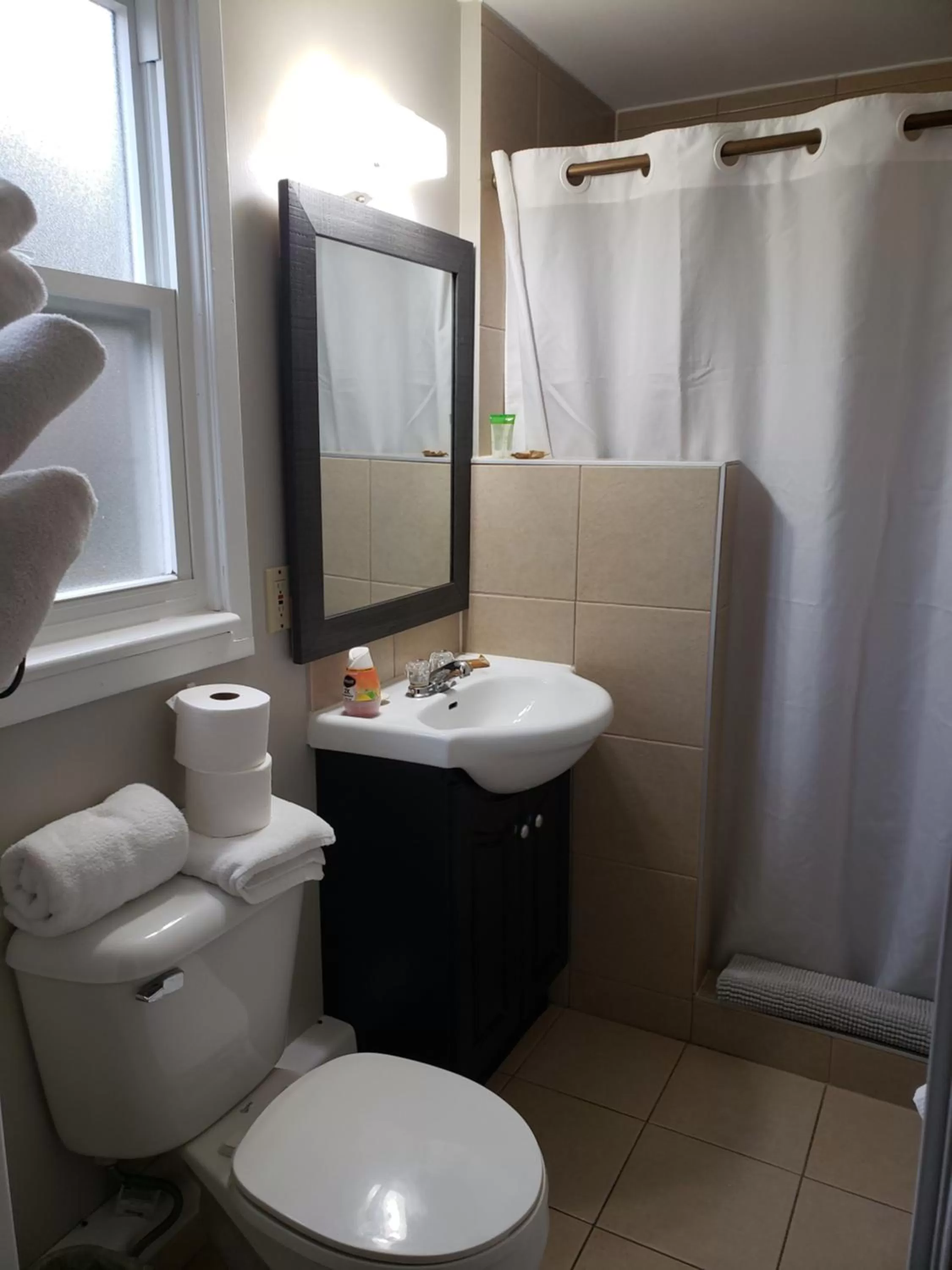 Lakeview Motel & Cottage