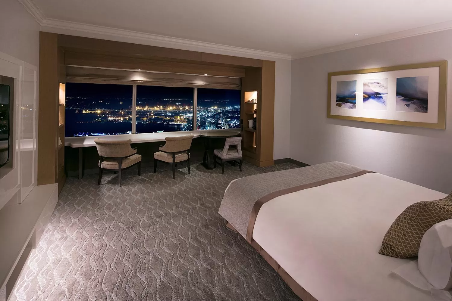 Photo of the whole room in Yokohama Royal Park Hotel