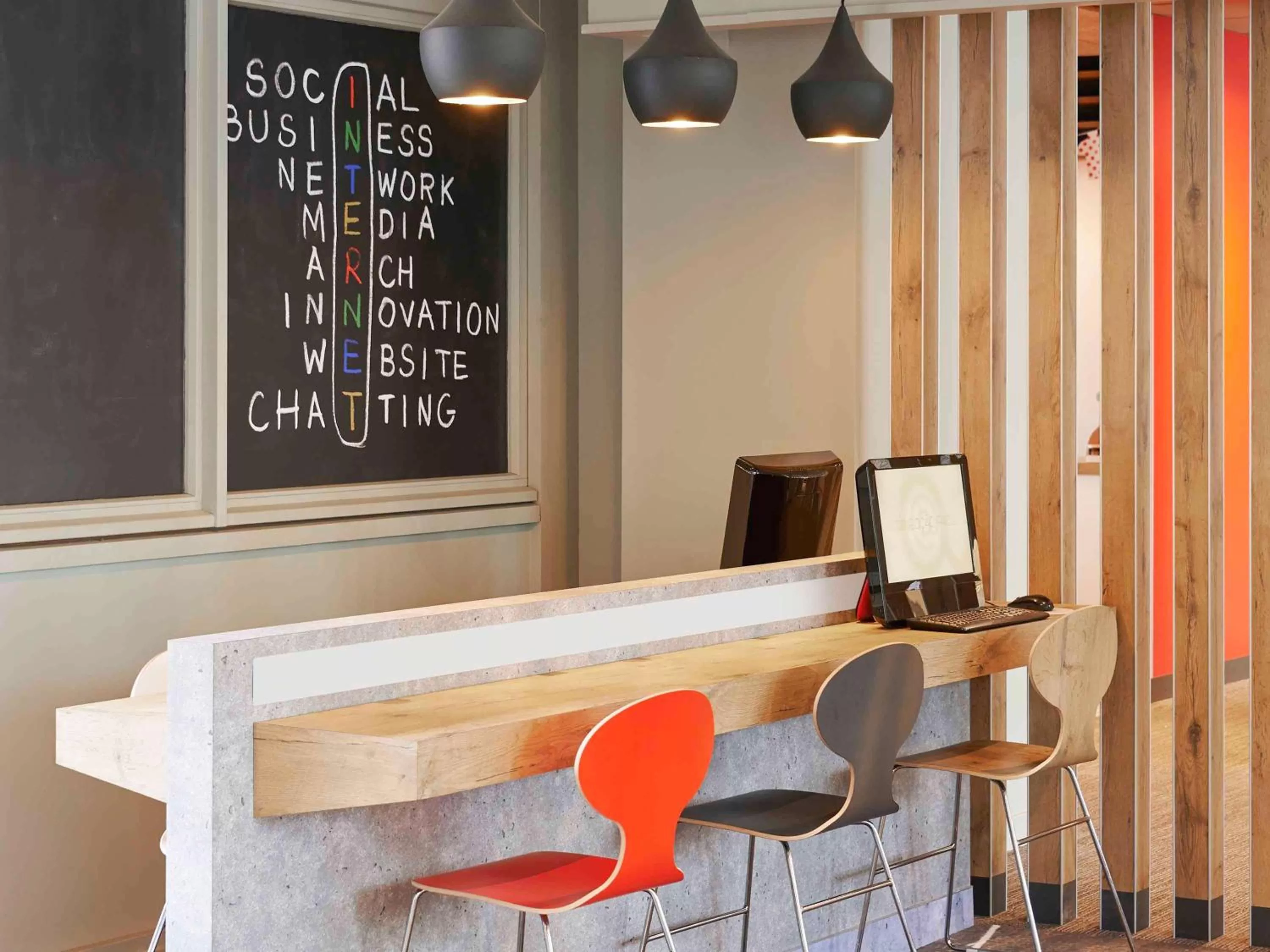 Lounge or bar in ibis Strasbourg Centre Historique