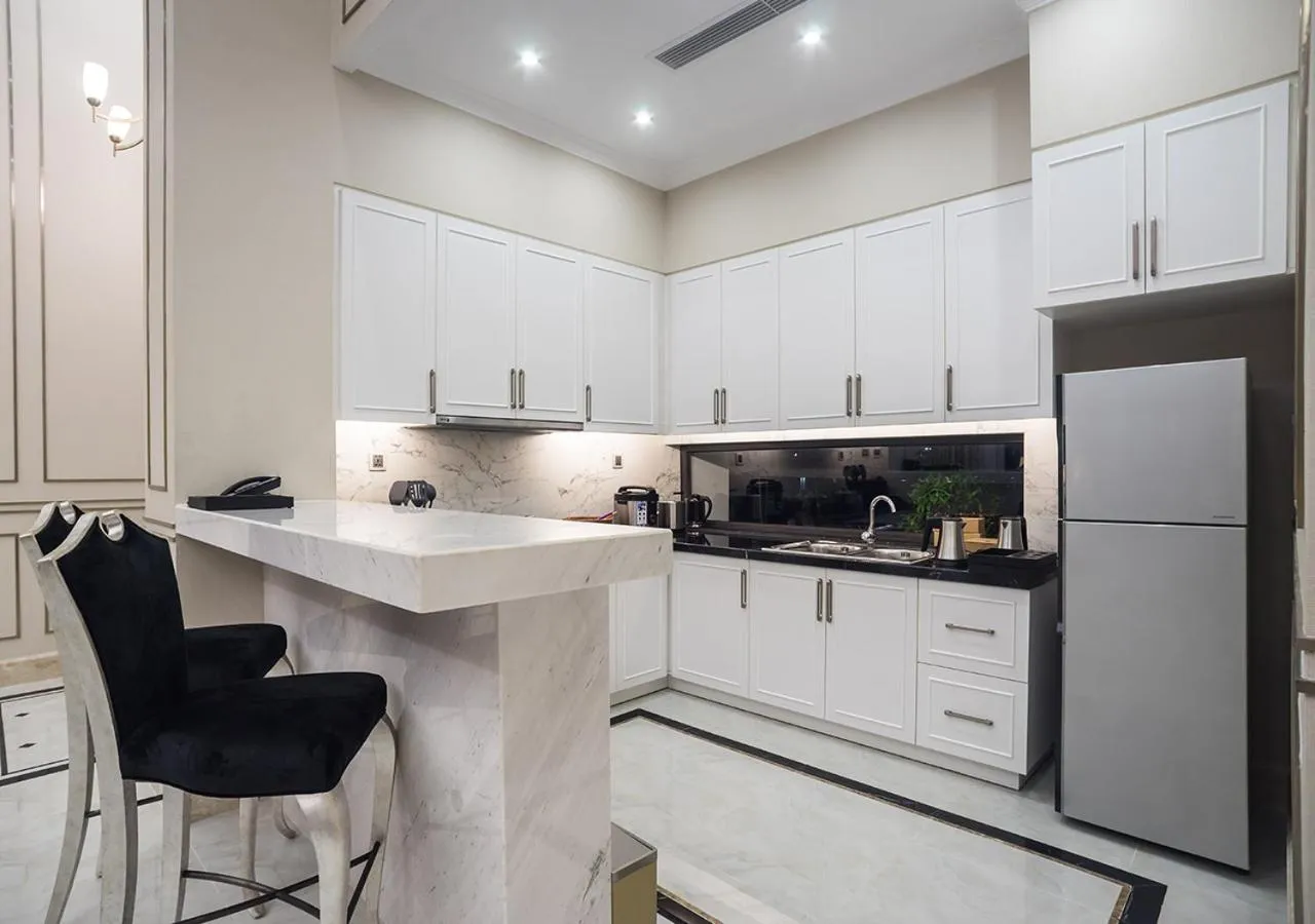 Kitchen or kitchenette in Radisson Blu Resort Phu Quoc