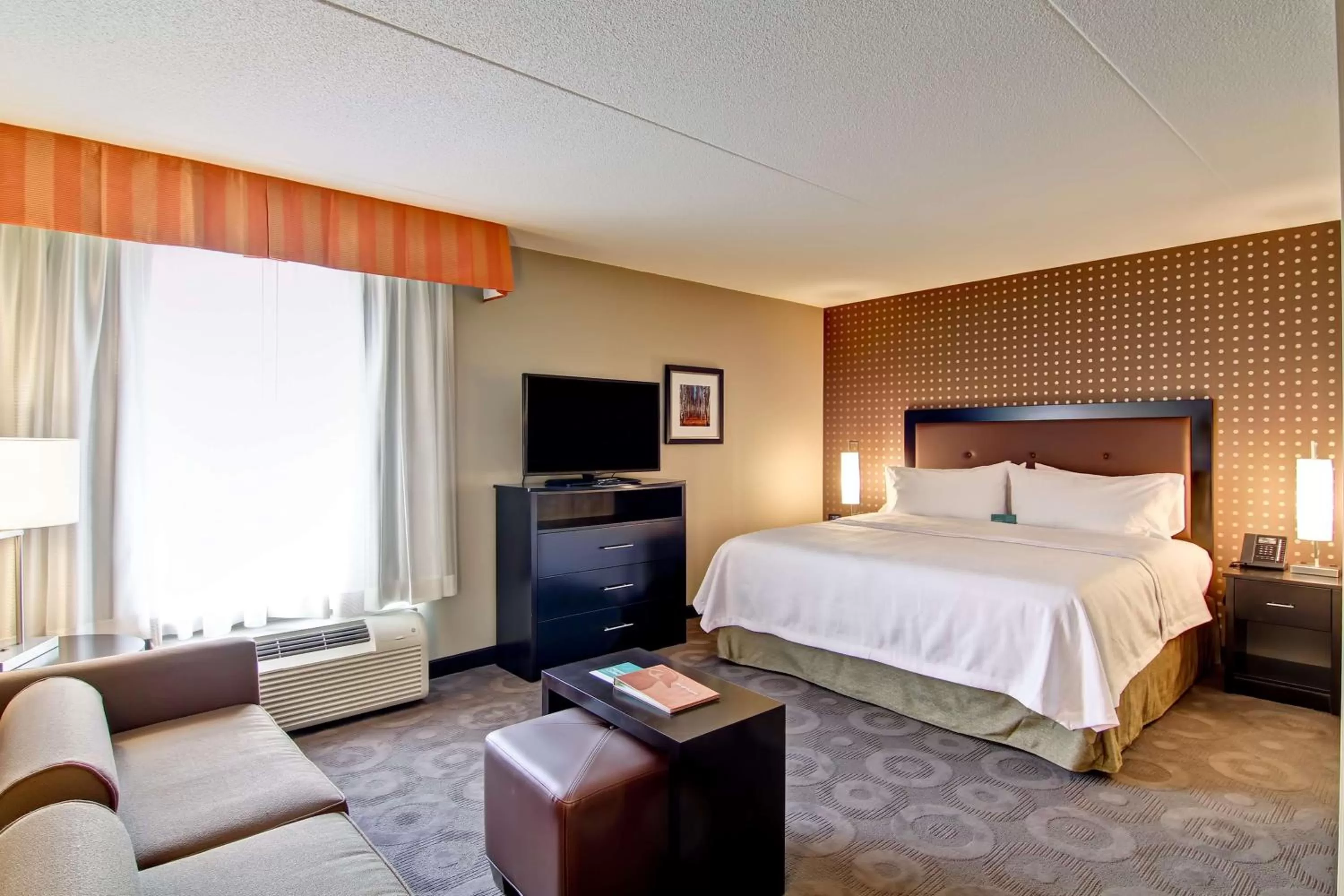 Bedroom, Bed in Homewood Suites by Hilton Toronto-Ajax
