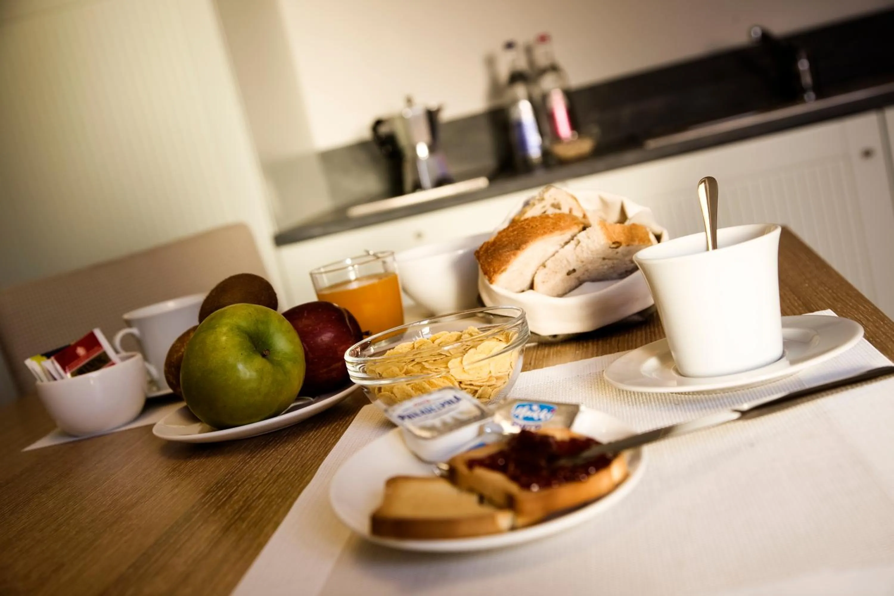 Continental breakfast in Villa Pitiana