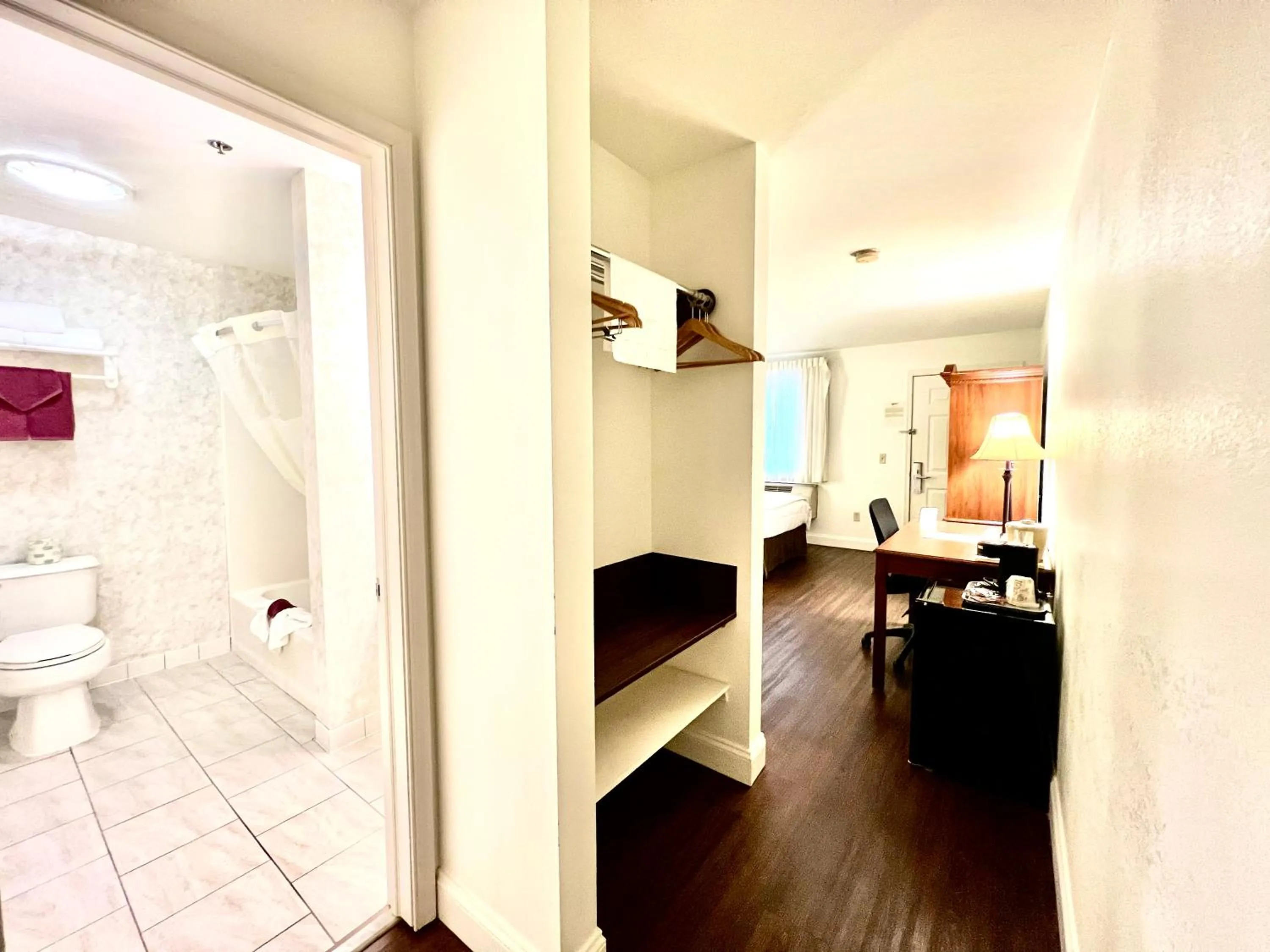 Bathroom in Inn at Cemetery Hill