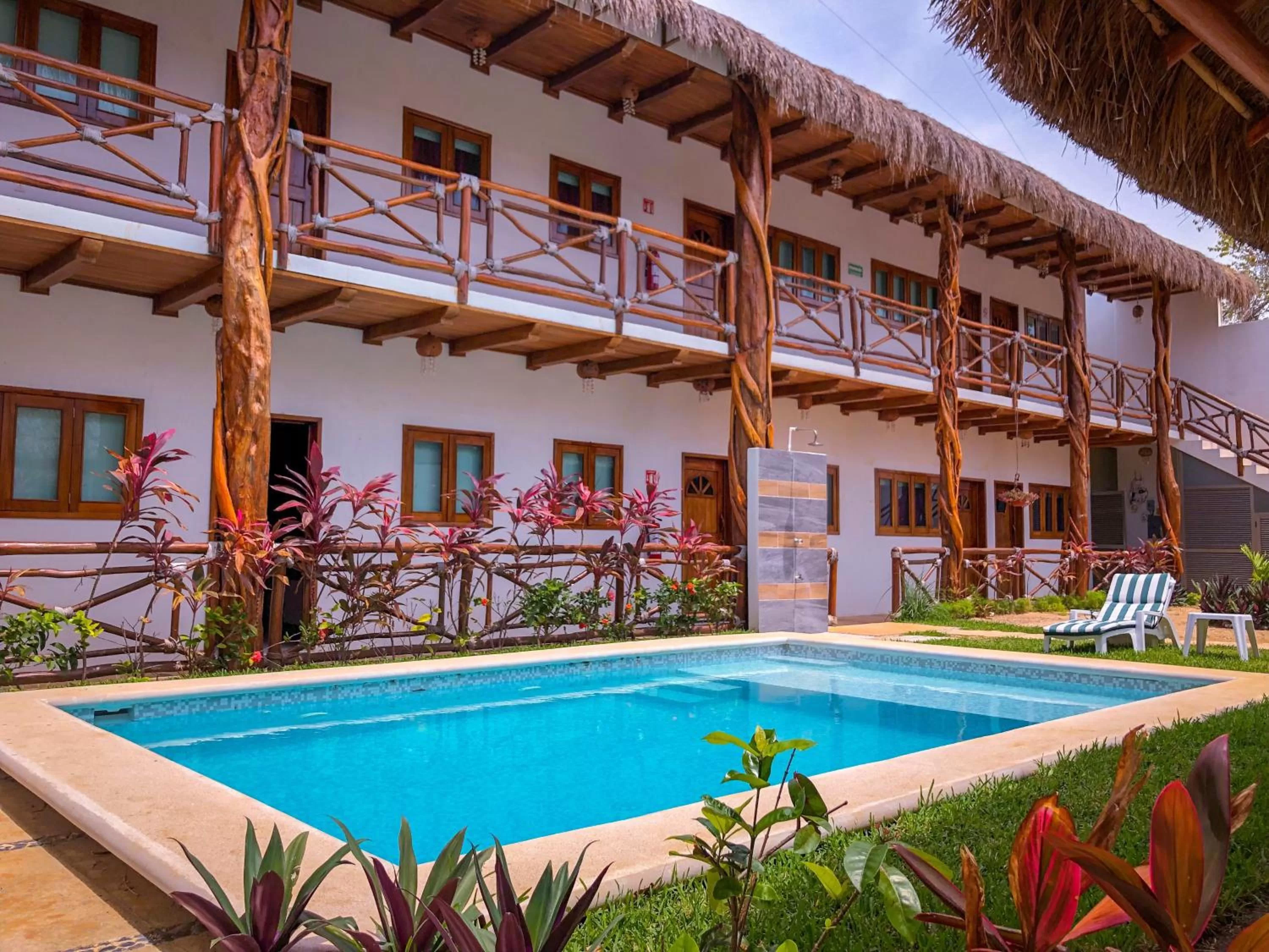 Property building in Hacienda Dos Ojos