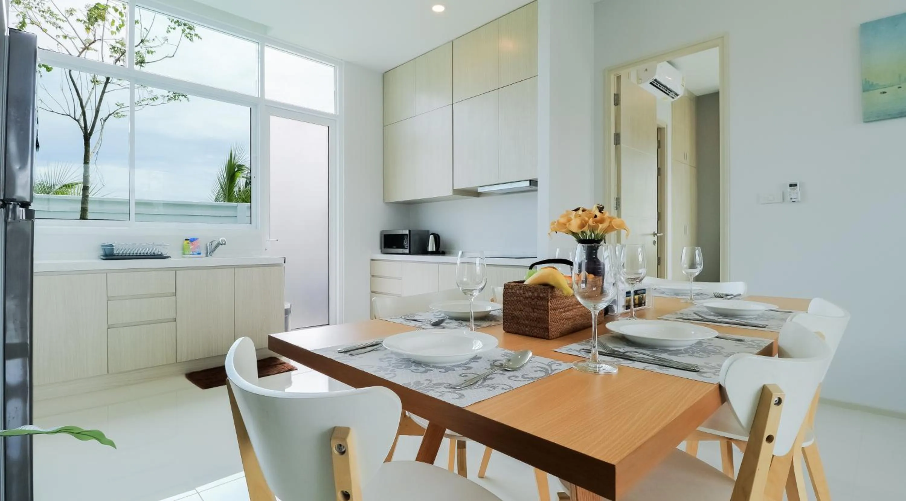 Dining area in Chaum Haus Pool Villas