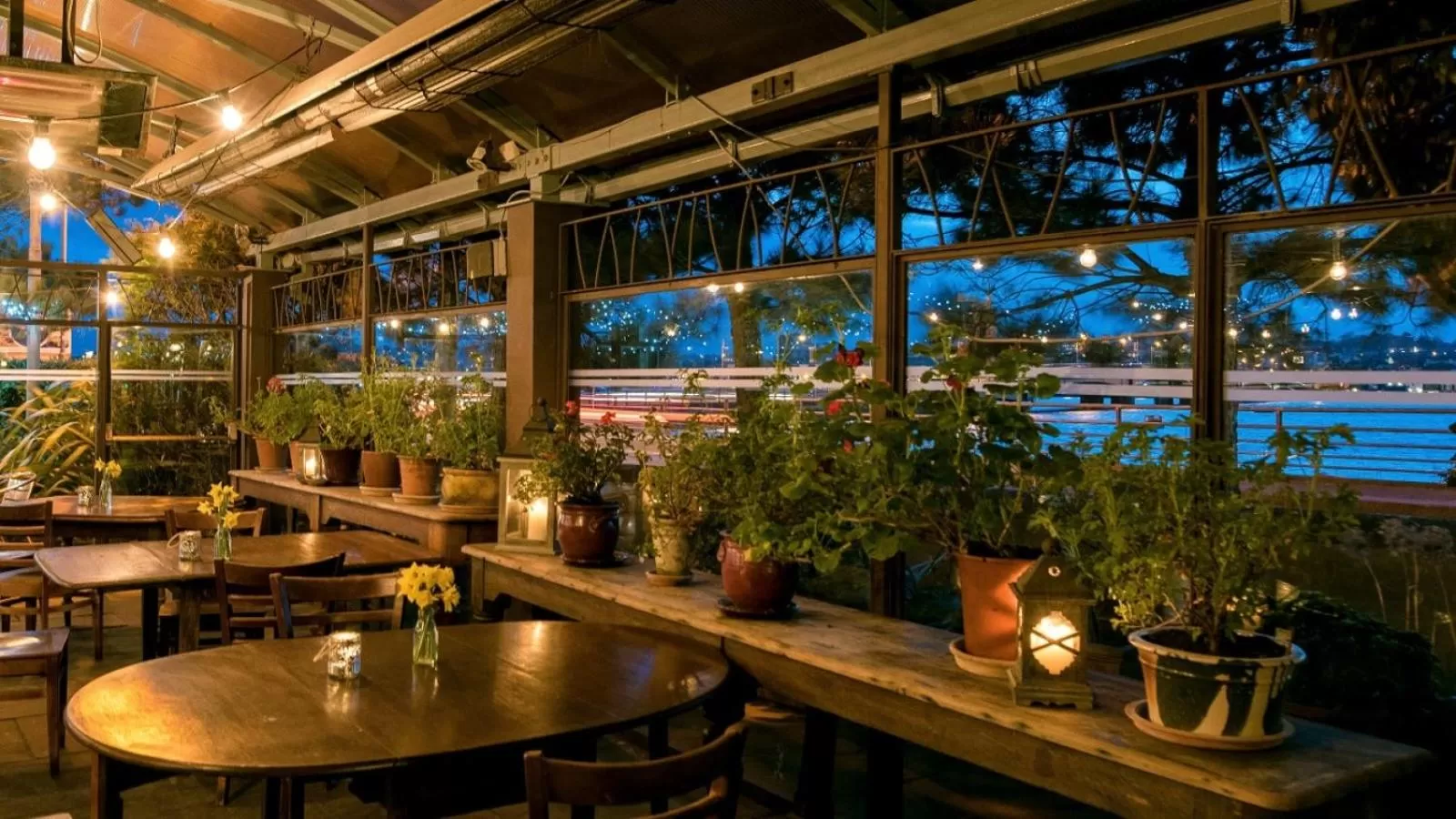 Lounge or bar in Riverbank House Hotel