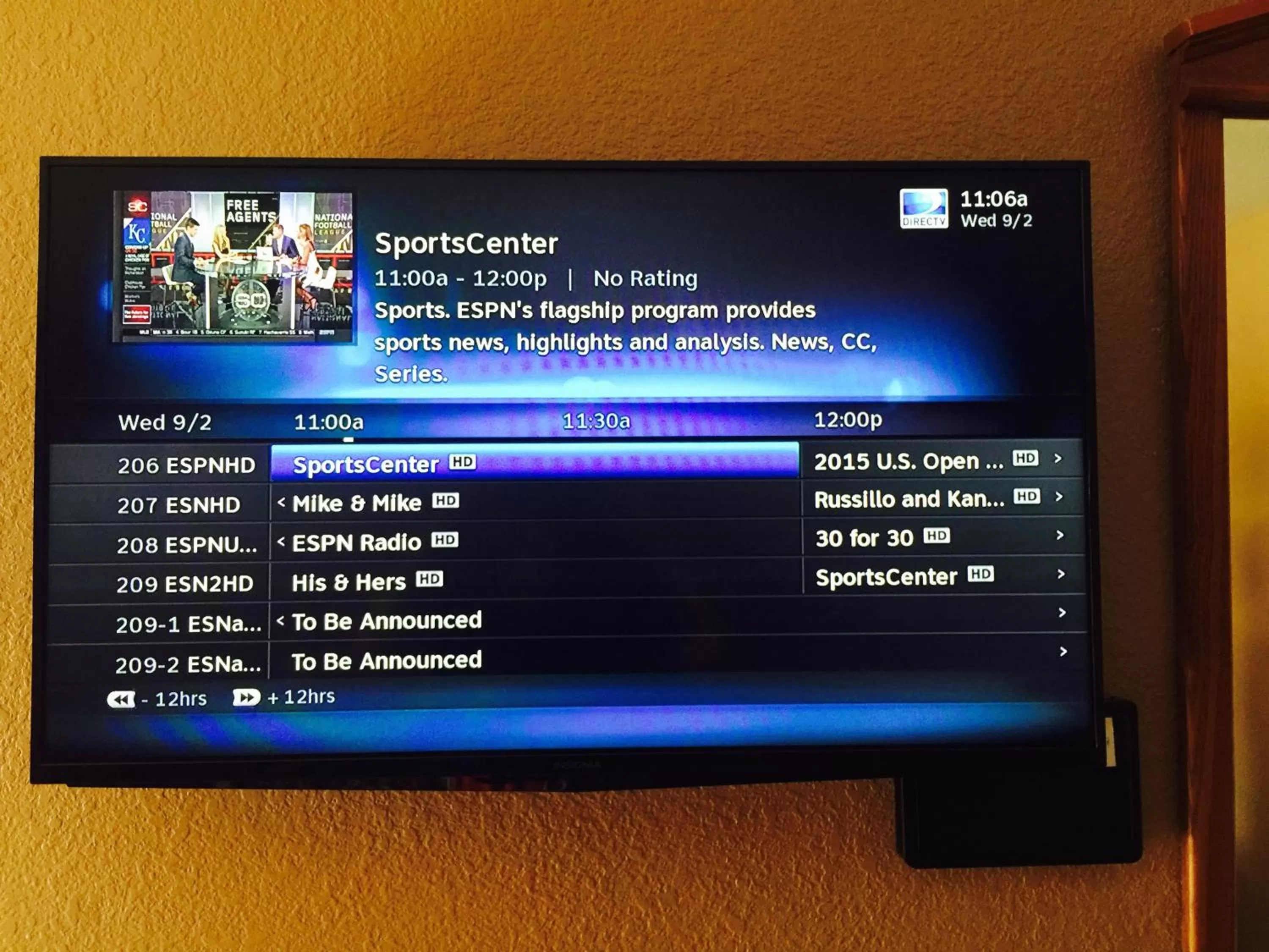 TV and multimedia in Deluxe Inn