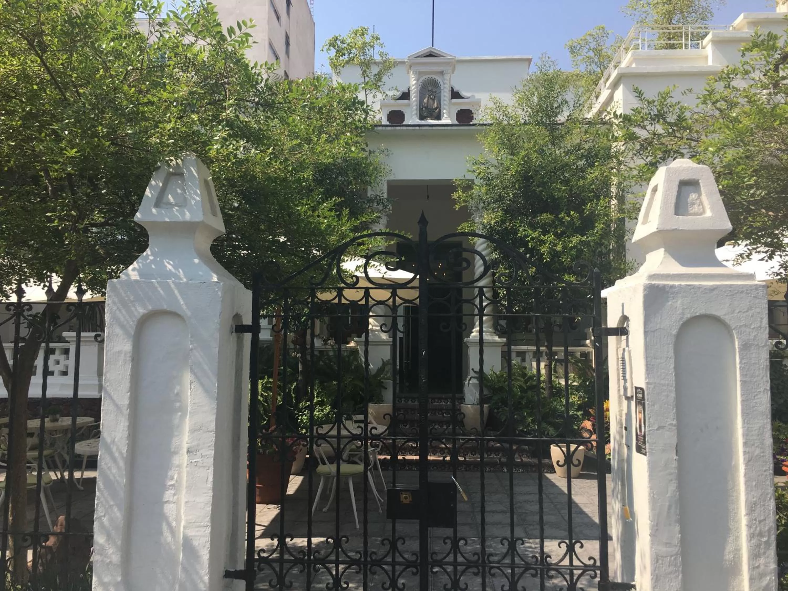 Property building, Patio/Outdoor Area in Casa Monraz Hotel Boutique