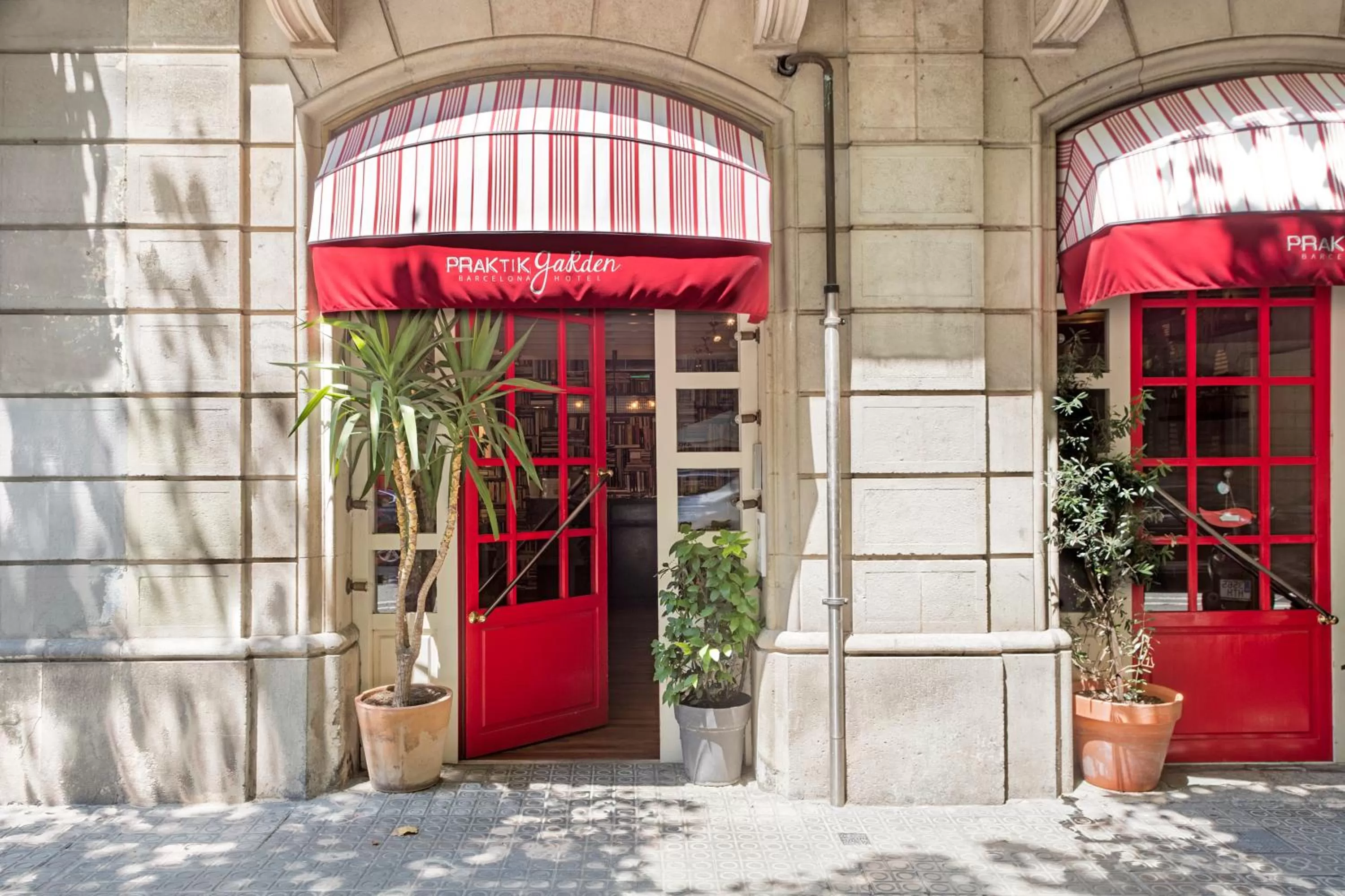 Facade/entrance in Praktik Garden