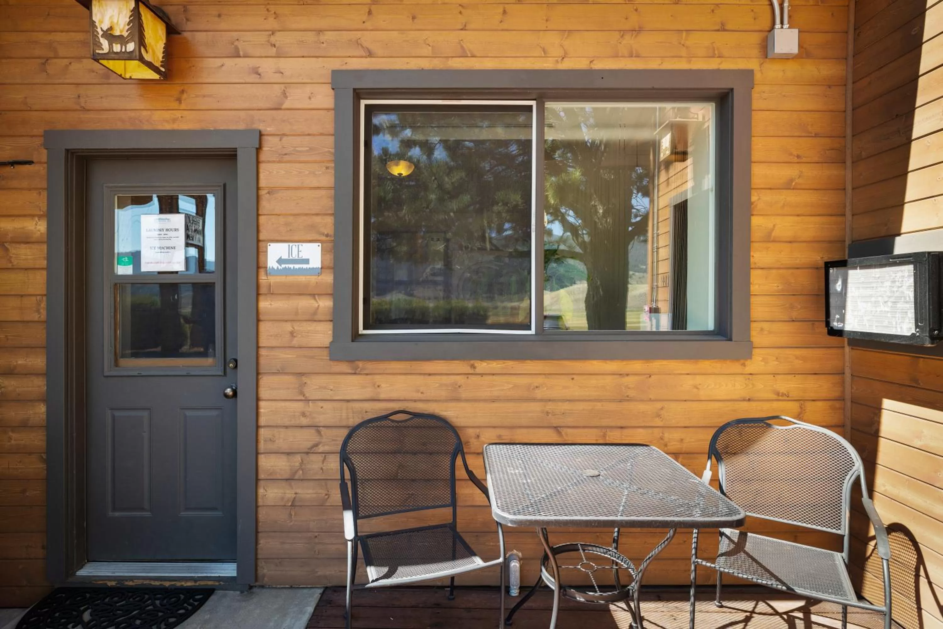 laundry in Elk Refuge Inn