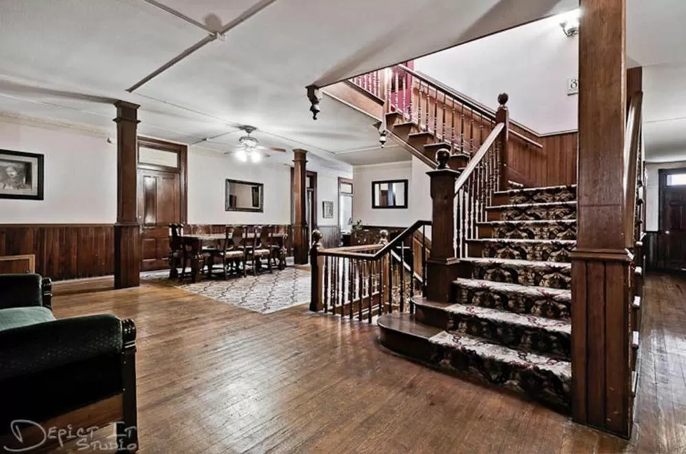 New Orleans Hotel Eureka Springs