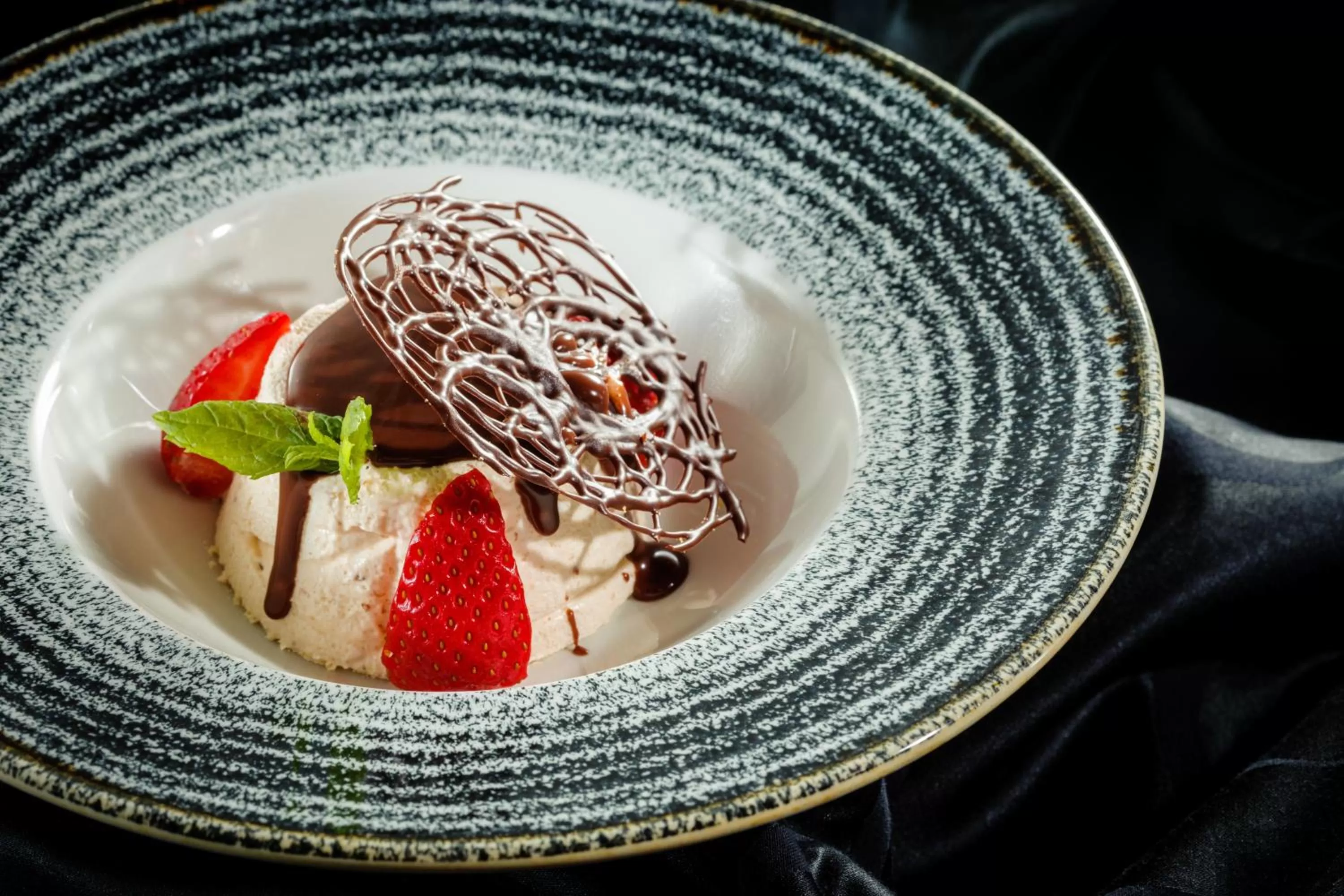 Restaurant/places to eat in Marvie Hotel & Health