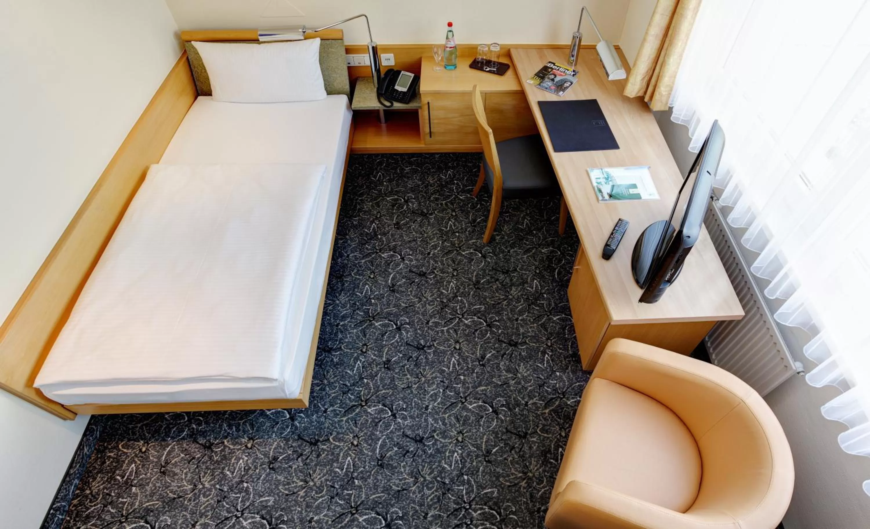 Photo of the whole room, Bed in ABACUS Tierpark Hotel