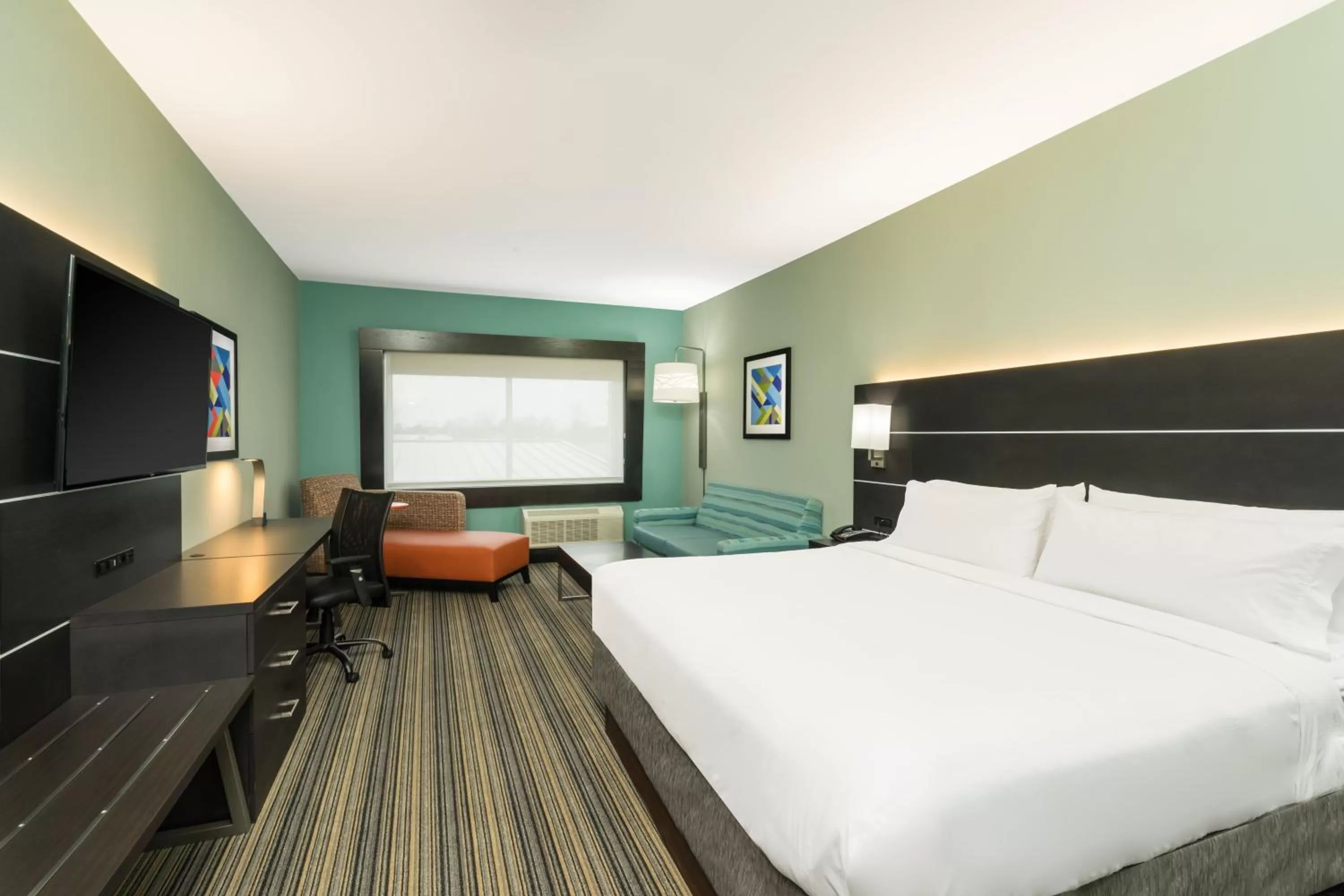Photo of the whole room, Bed in Holiday Inn Express & Suites Greenville SE - Simpsonville by IHG