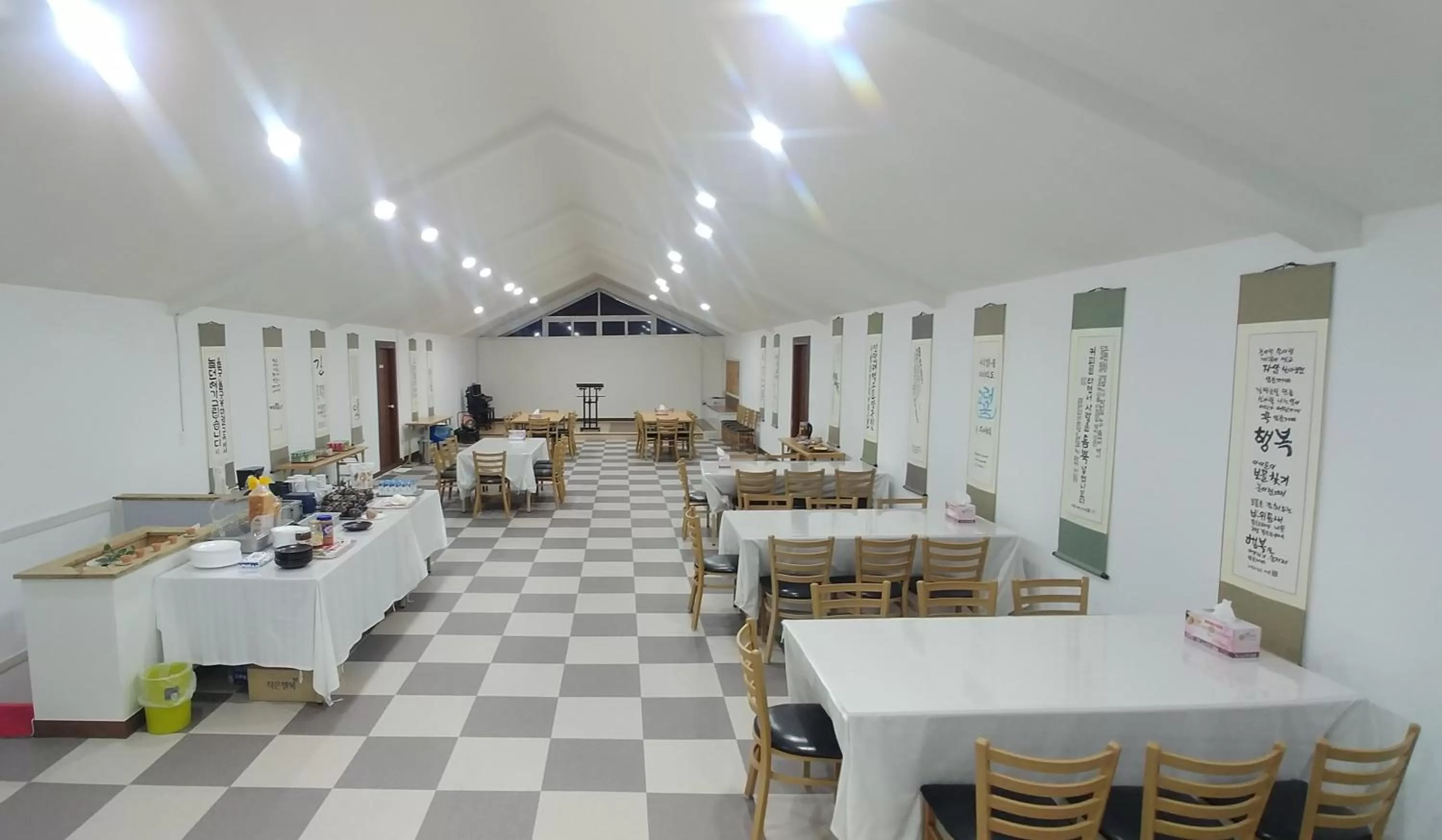 Restaurant/places to eat in Kids & Family Hotel