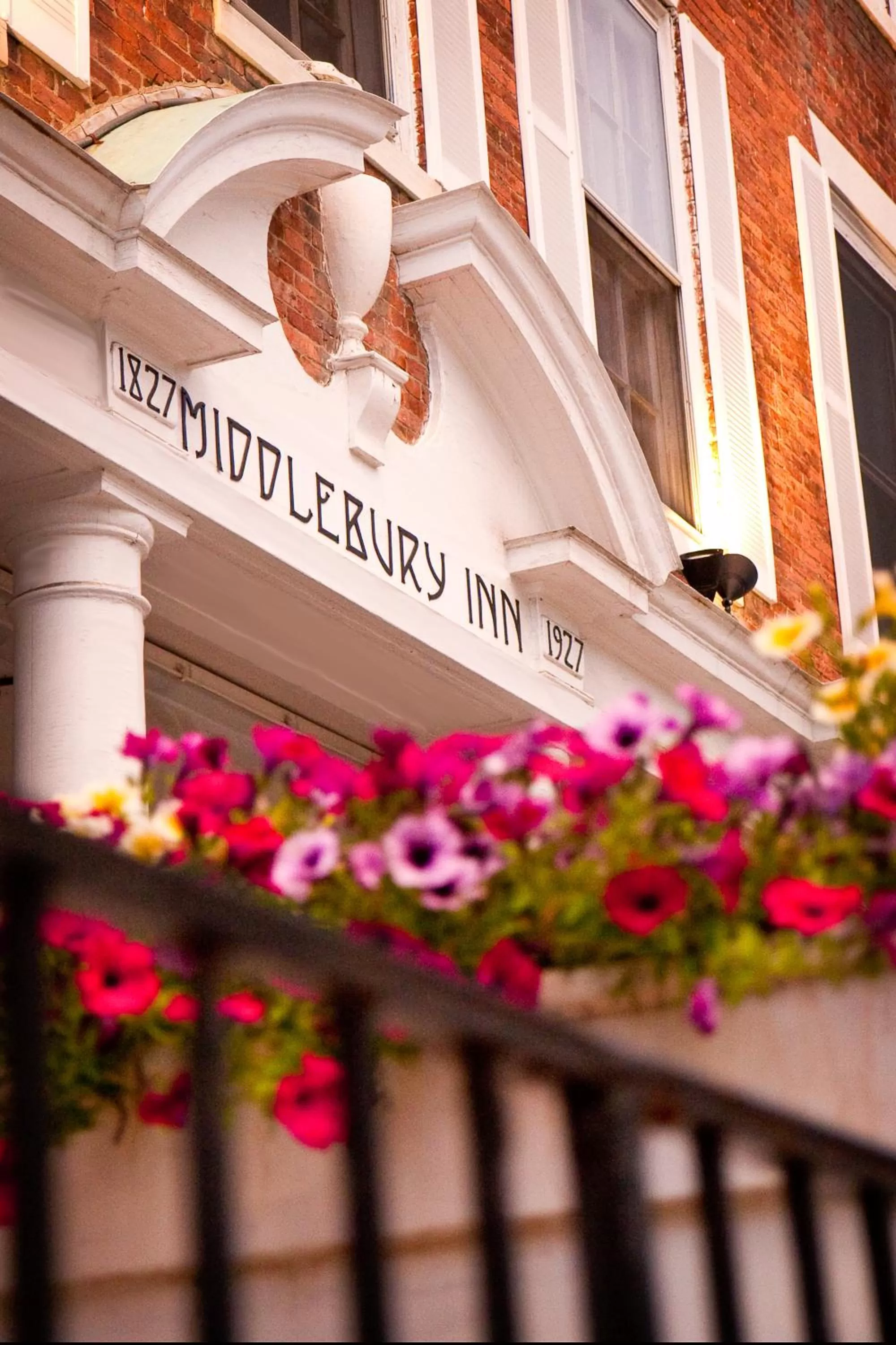 Facade/entrance in Middlebury Inn