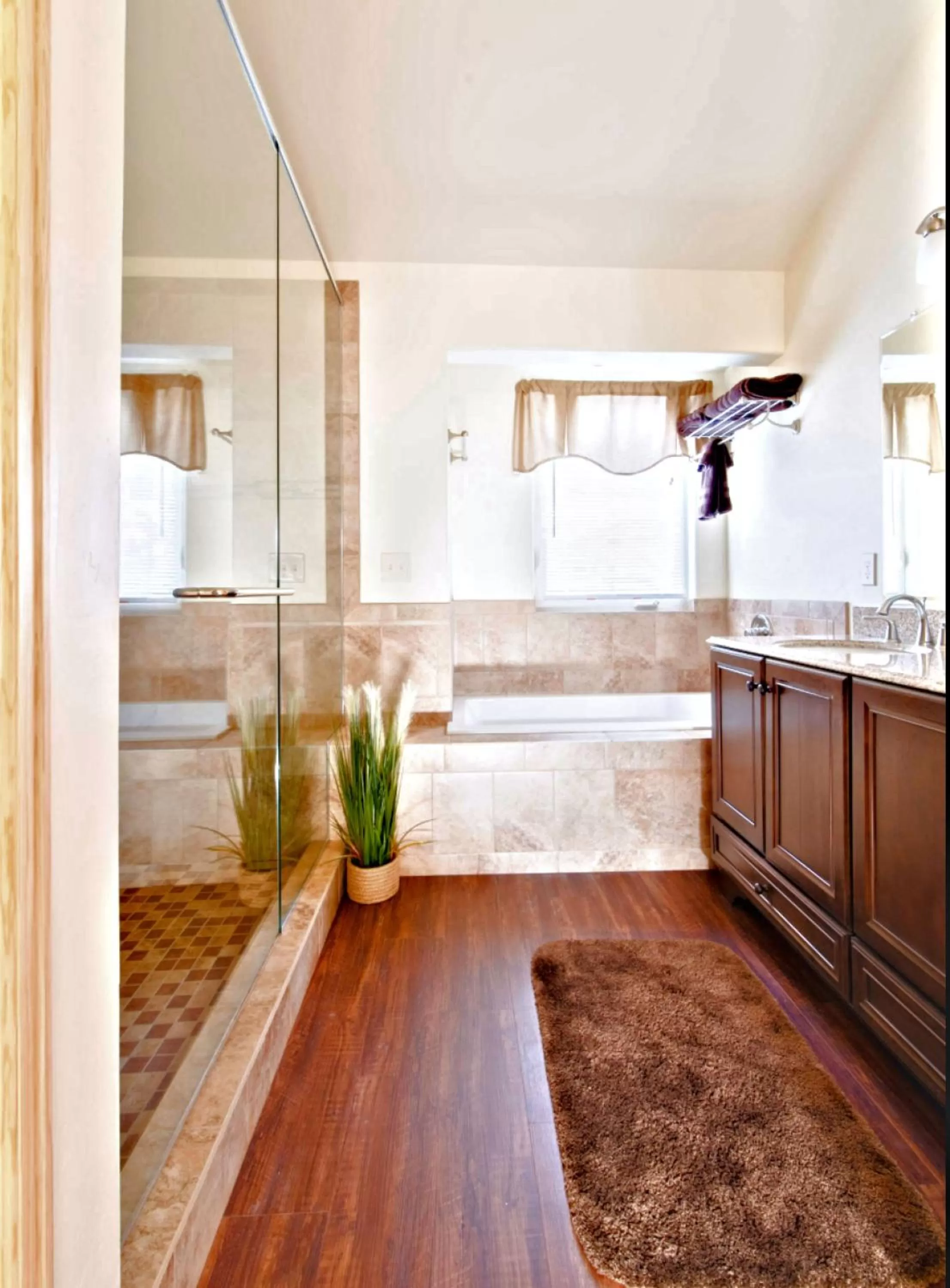 Shower, Bathroom in Mein Haus Bed & Breakfast