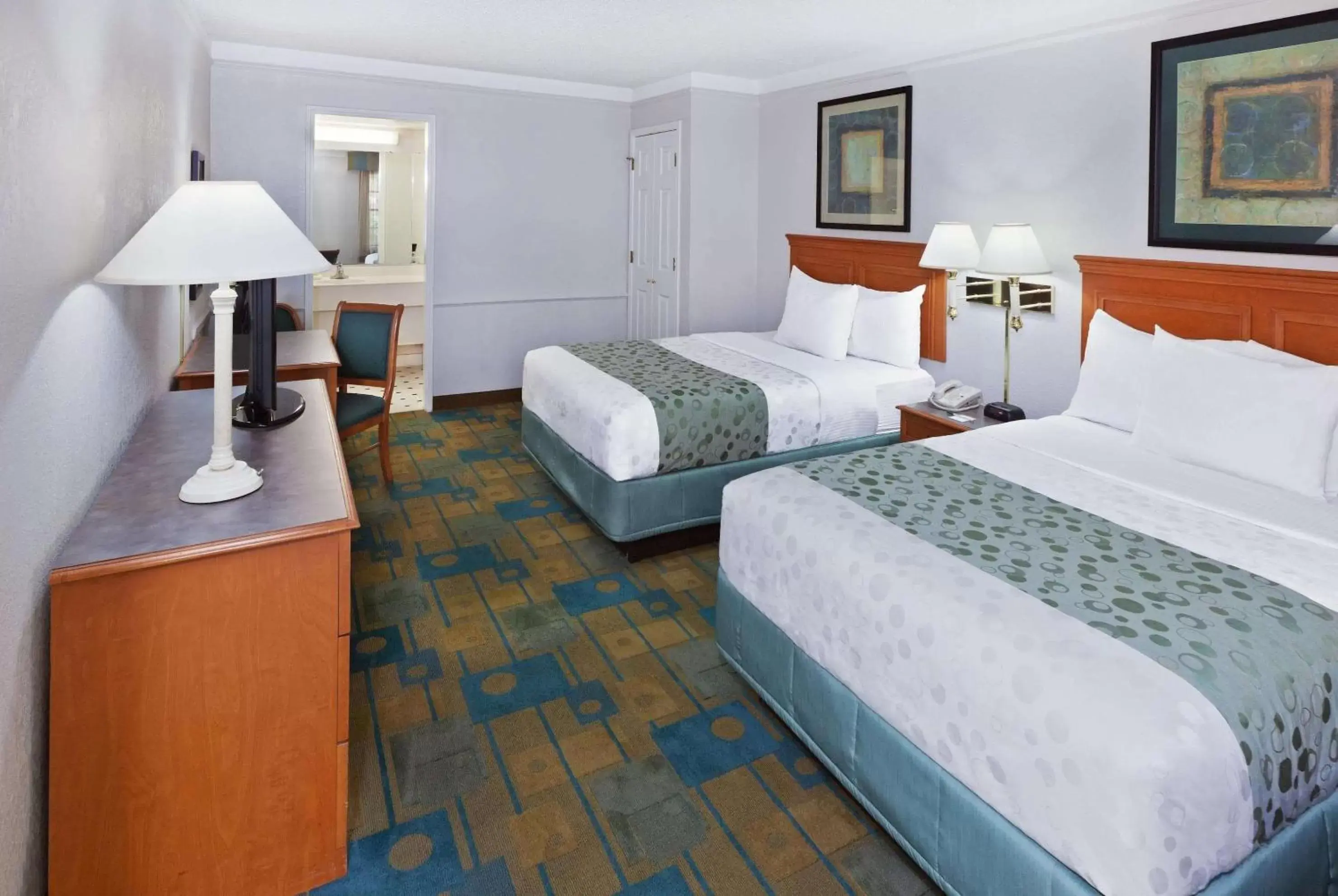 Two Double Beds in La Quinta Inn by Wyndham Austin Oltorf Two Double Beds in La Quinta Inn by Wyndham Austin Oltorf
