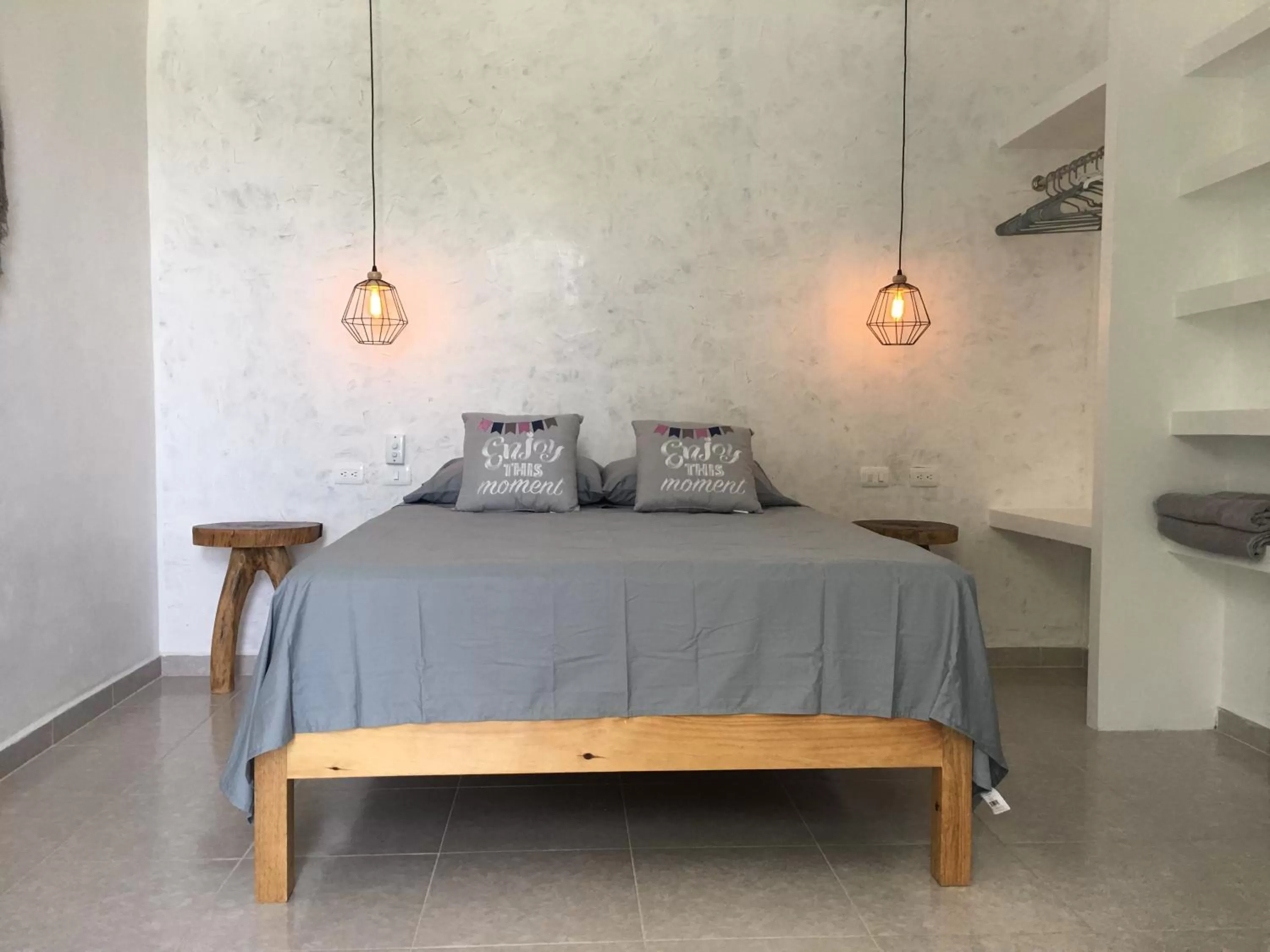 Bed in Kukulcan by Emotion