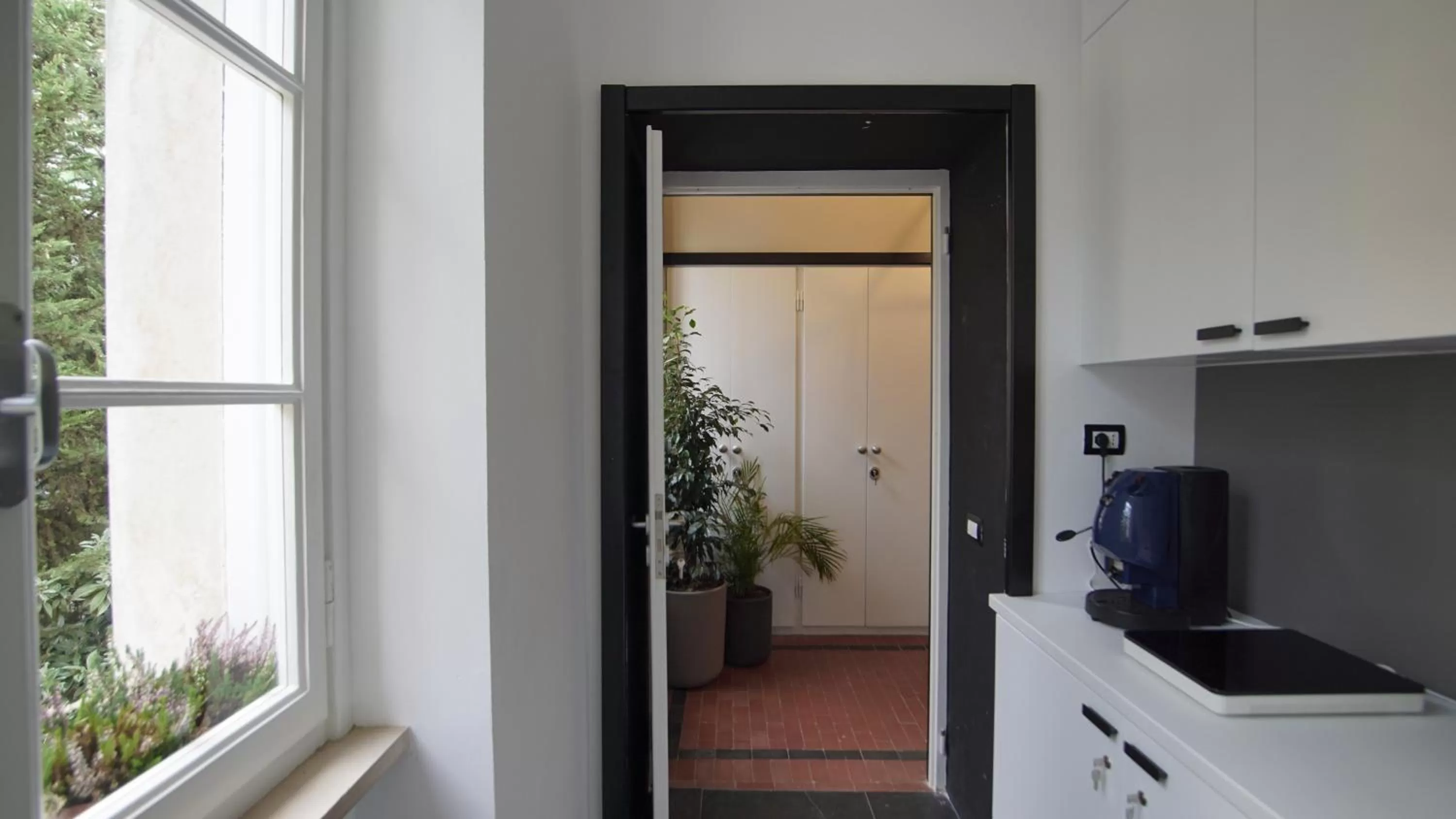 Communal lounge/ TV room in Destil B&B