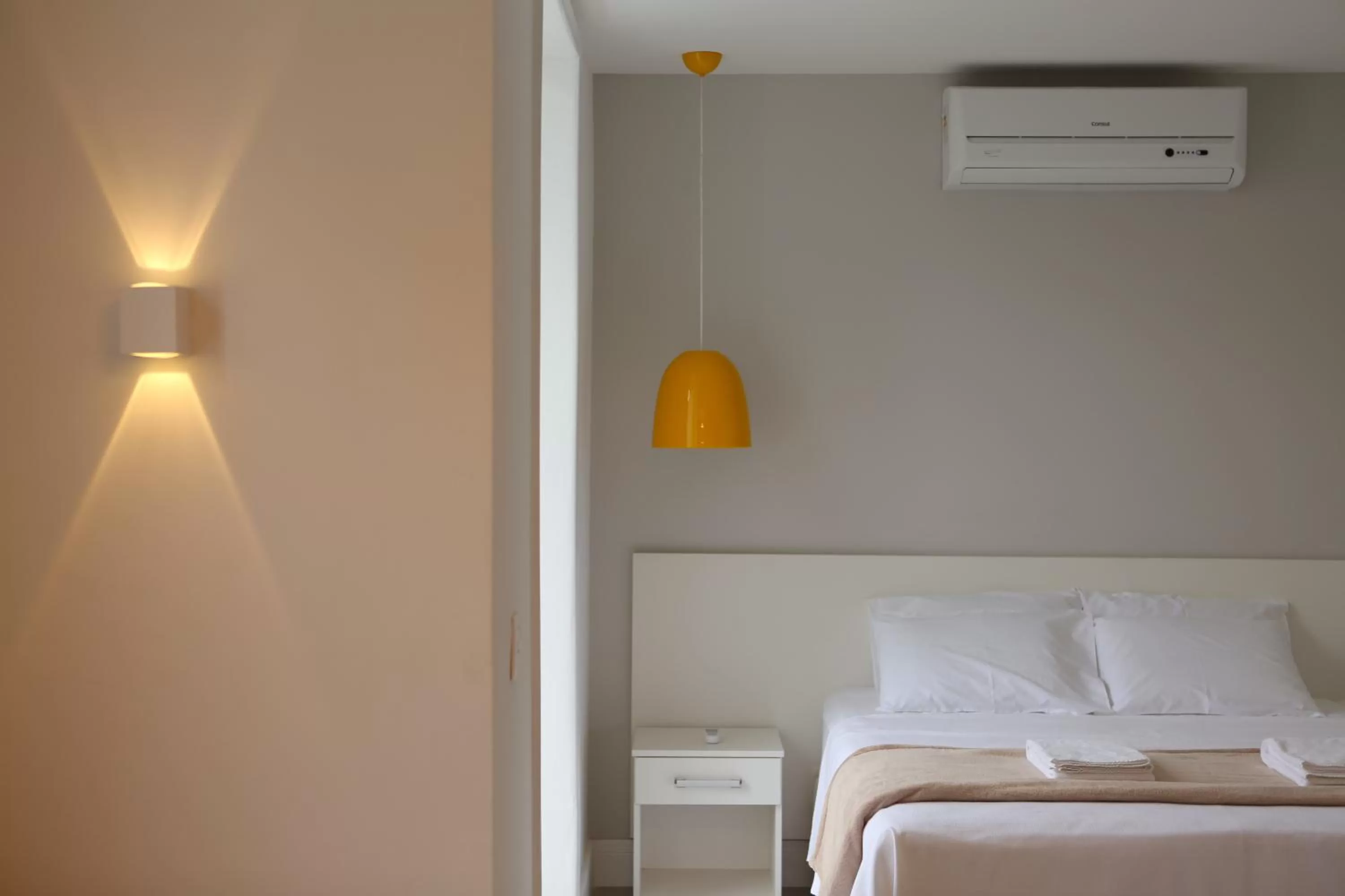 Bed in New Sugar Loft Apartments