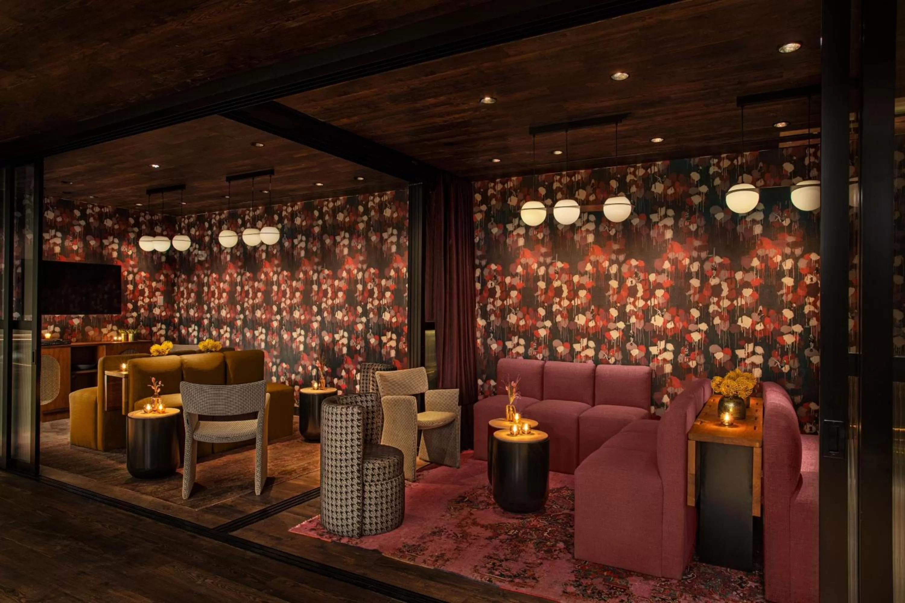 Meeting/conference room in Moxy NYC Lower East Side